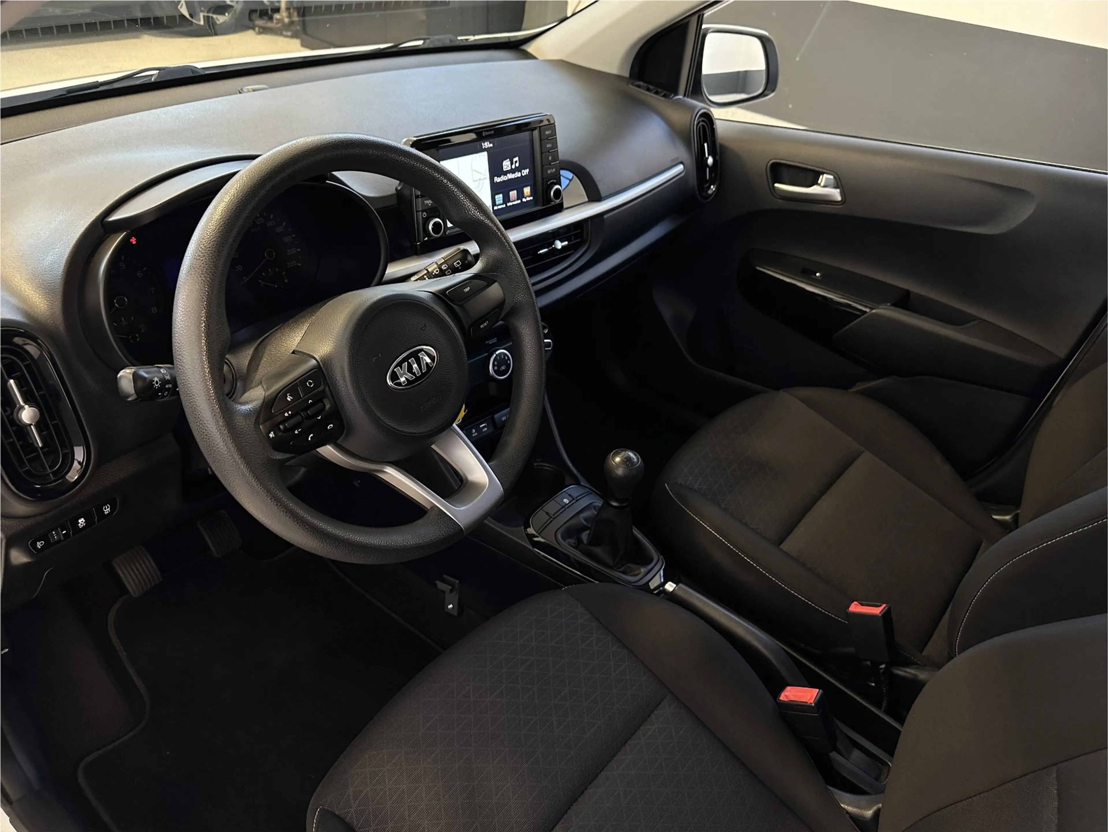 Kia Picanto 1.0 CVVT ComfortPlusLine Navigator | NL | Apple Ca — photo 18