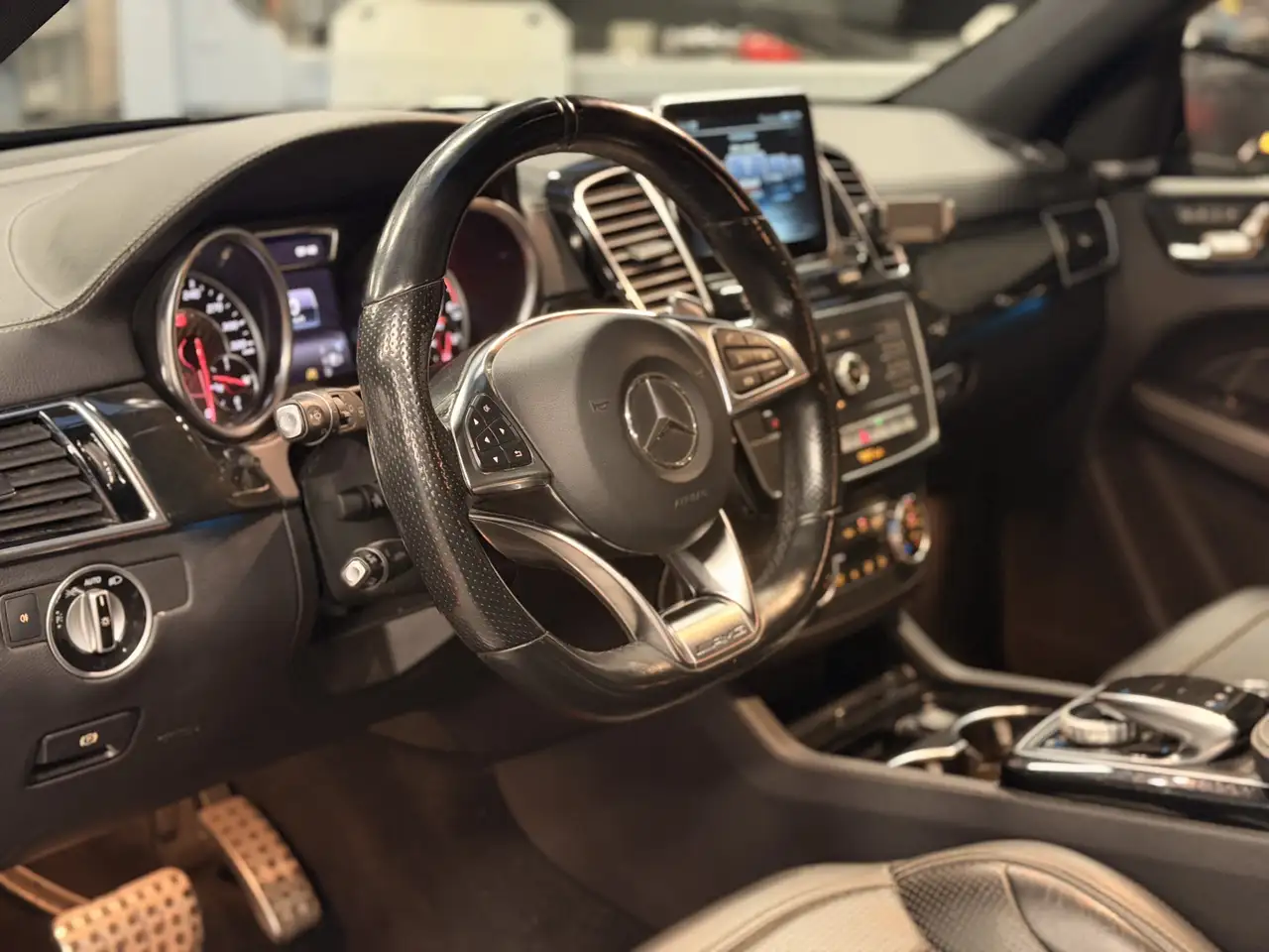Mercedes-Benz GLE 63 AMG 4-Matic #Lichte Vracht #btw Wagen — foto 3