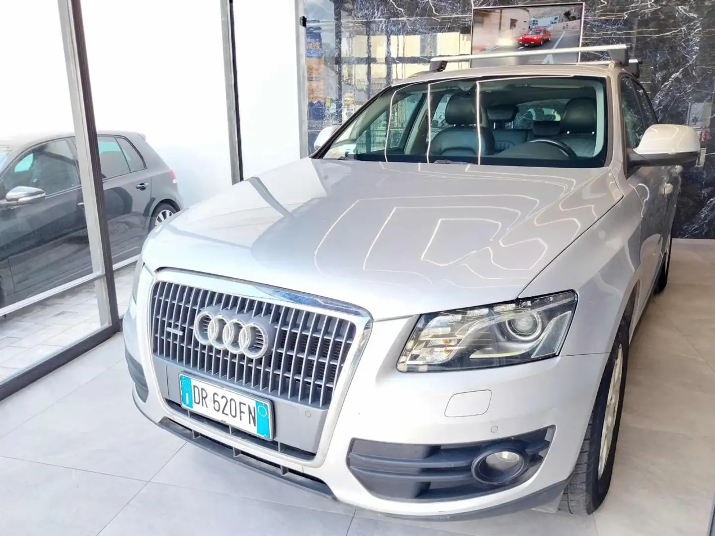 Audi Q5 2.0 TDI 170 CV quattro (Garanzia 12 Mesi) Argento - 2