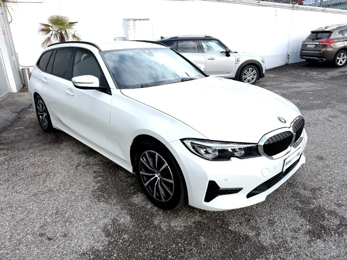 BMW 320 d Touring MHEV Auto. M-Sport *OFFERTA PROMO* Blanc - 2