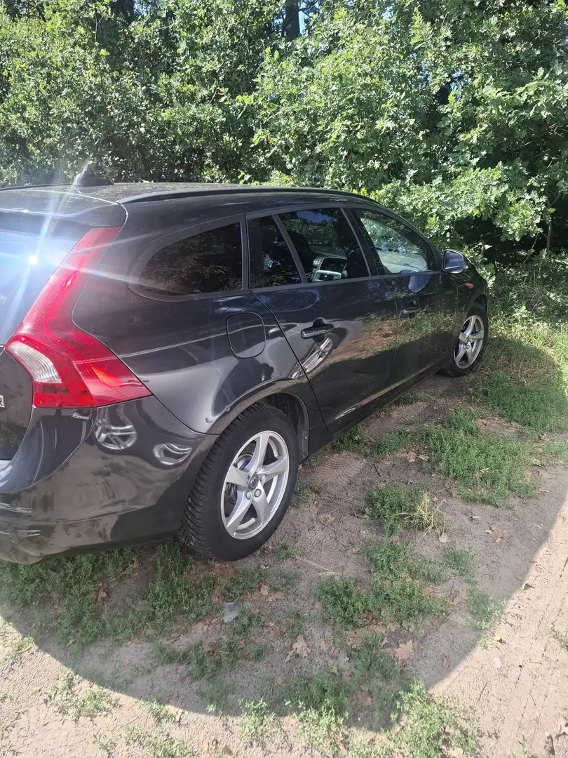 Volvo V60 D2 - 2