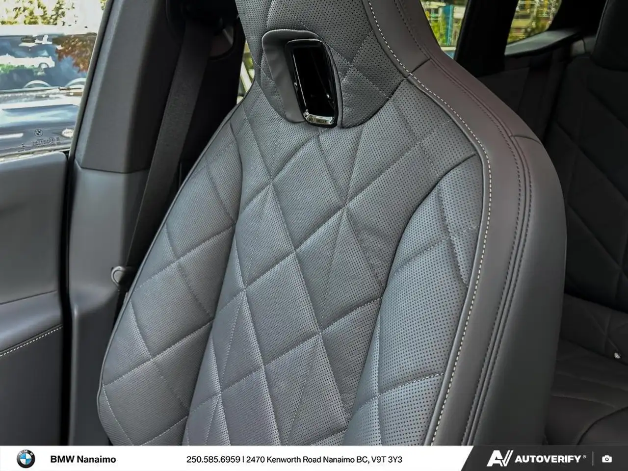 BMW iX снимка BMW iX