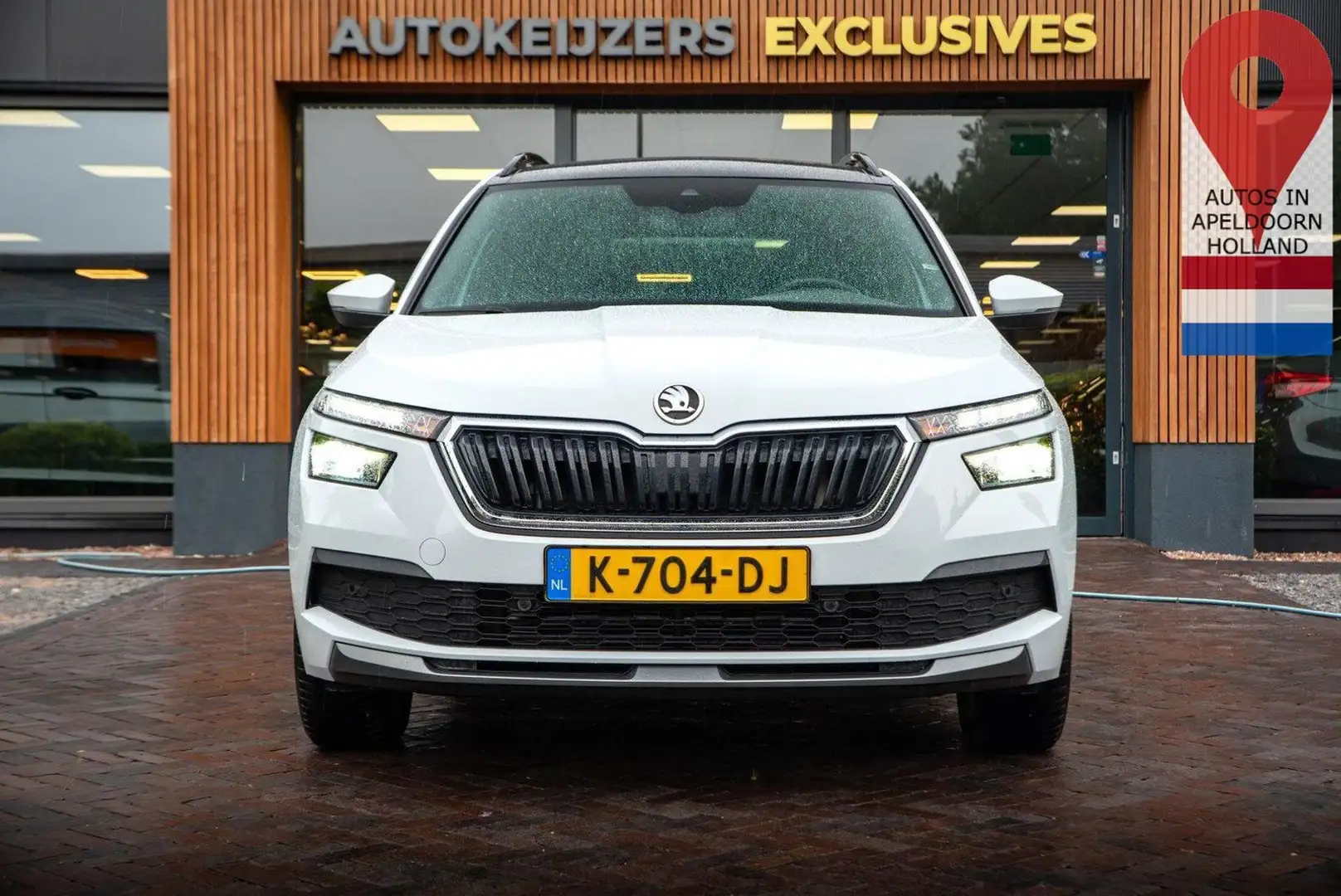 Skoda Kamiq 1.0 TSI Sport Business Cruise klima DAB+ P Weiß - 2