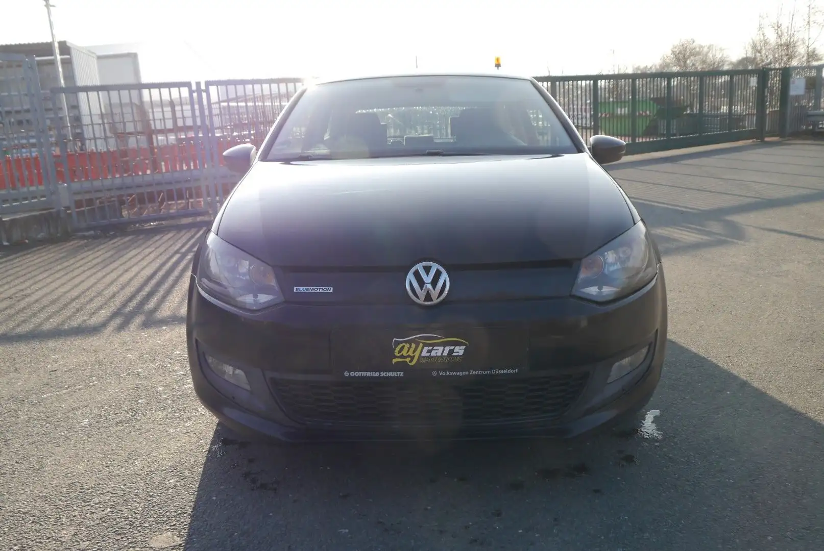 Volkswagen Polo V Trendline BlueMotion/BMT Schwarz - 2