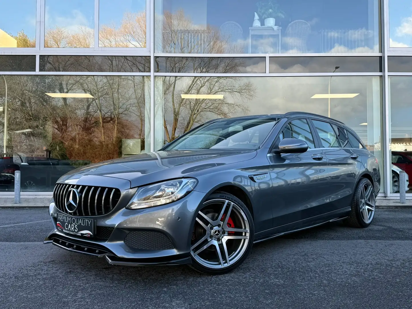 Mercedes-Benz C 180 AMG LINE C63 LOOK / TREKHAAK / LEDER / NAVI / Szary - 1