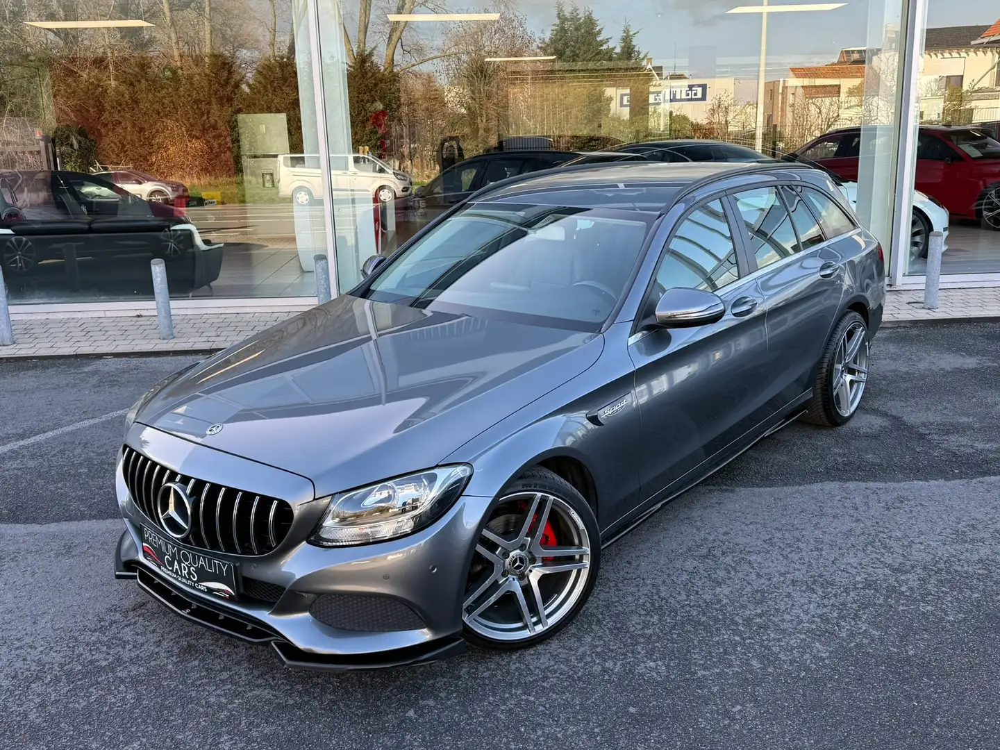 Mercedes-Benz C 180 AMG LINE C63 LOOK / TREKHAAK / LEDER / NAVI / Szary - 2