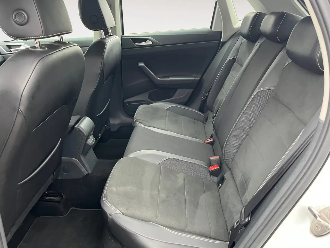 Volkswagen Polo Citadine 5 portes — photo 15