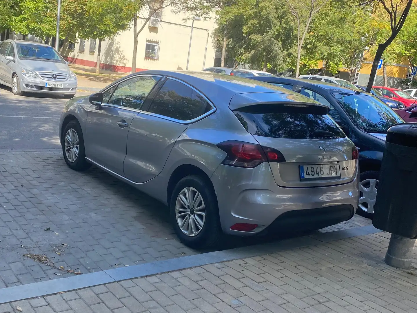 DS Automobiles DS 4 DS 4 1.6 BlueHDi S Gris - 1