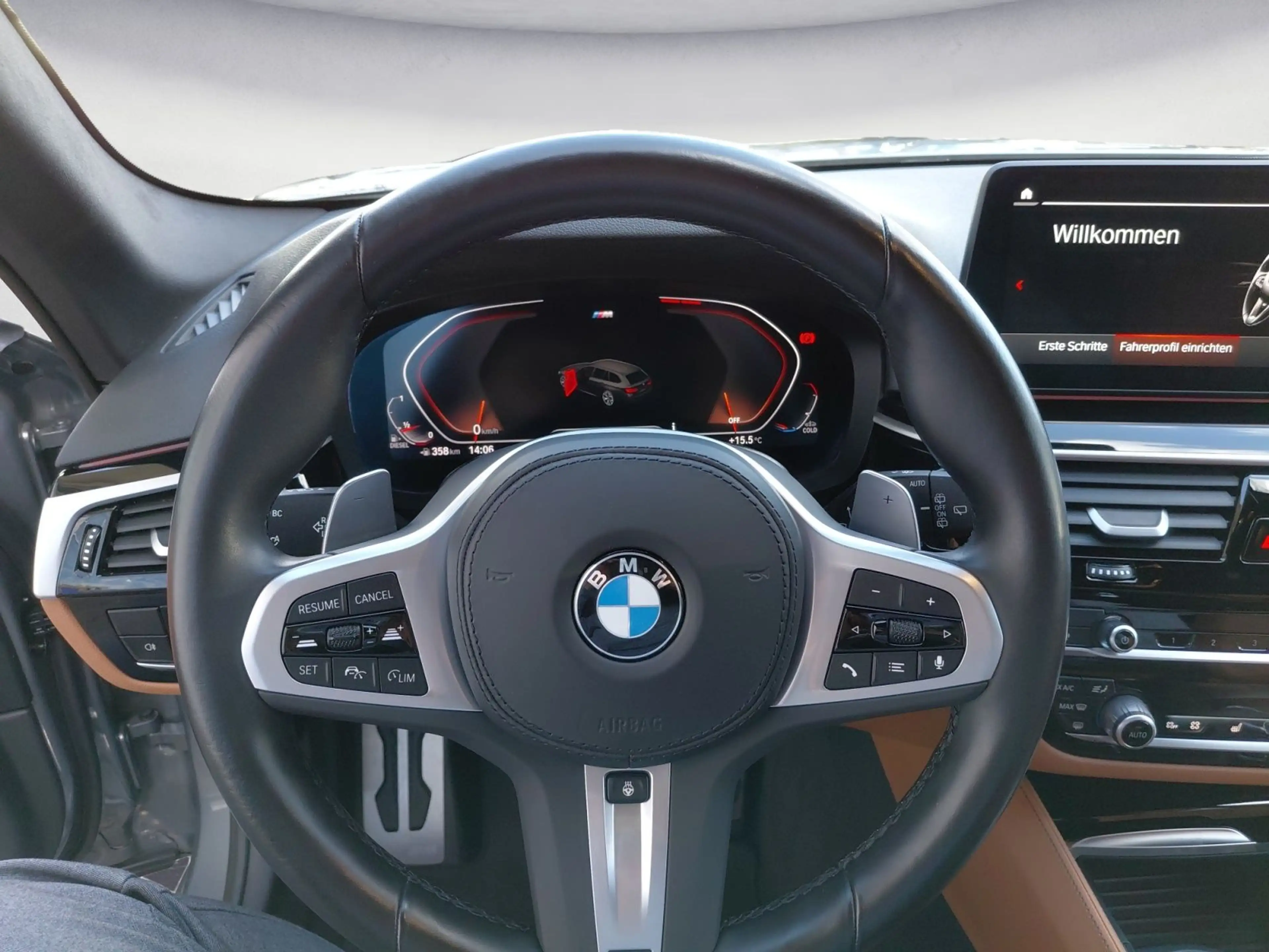 BMW 530 d Touring M Sportpaket Sport Aut. Panorama — photo 13