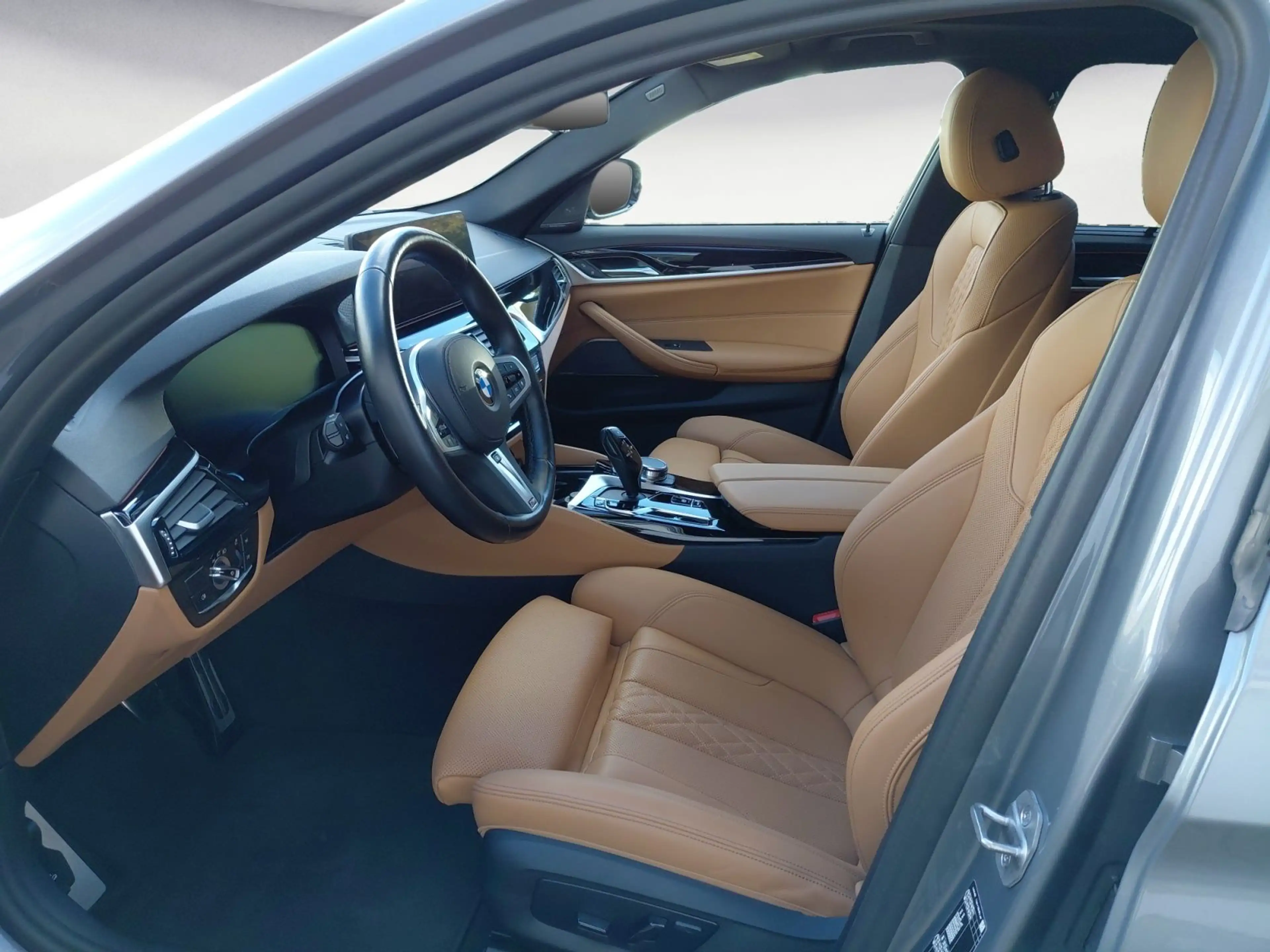 BMW 530 d Touring M Sportpaket Sport Aut. Panorama — photo 12