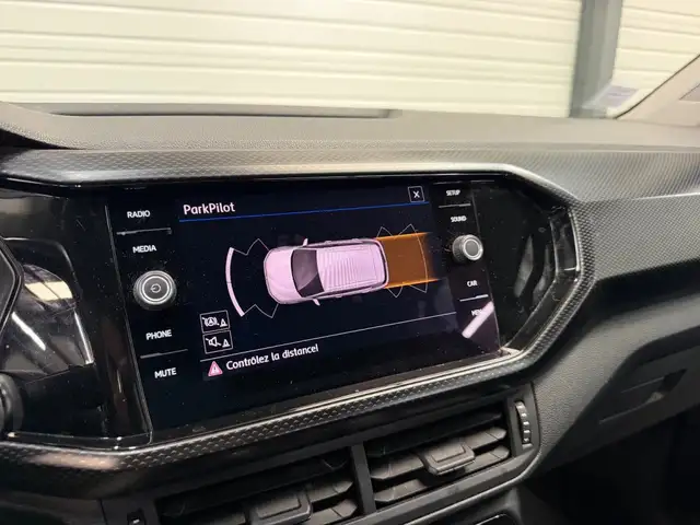 Volkswagen T-Cross view 19