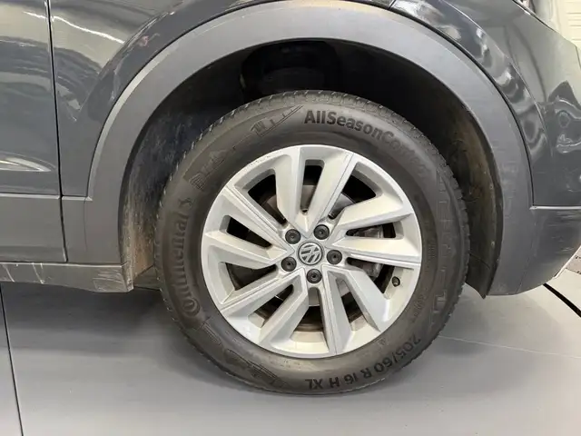 Volkswagen T-Cross view 24