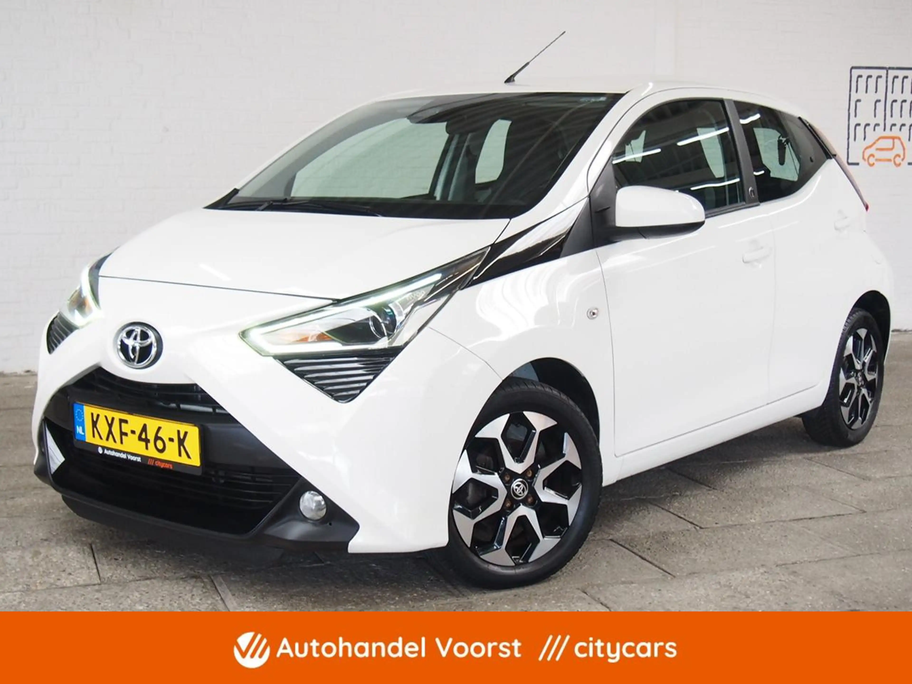 Toyota Aygo 1.0 VVT-i x-cite Apple Carplay Camera (APK:Nieuw)