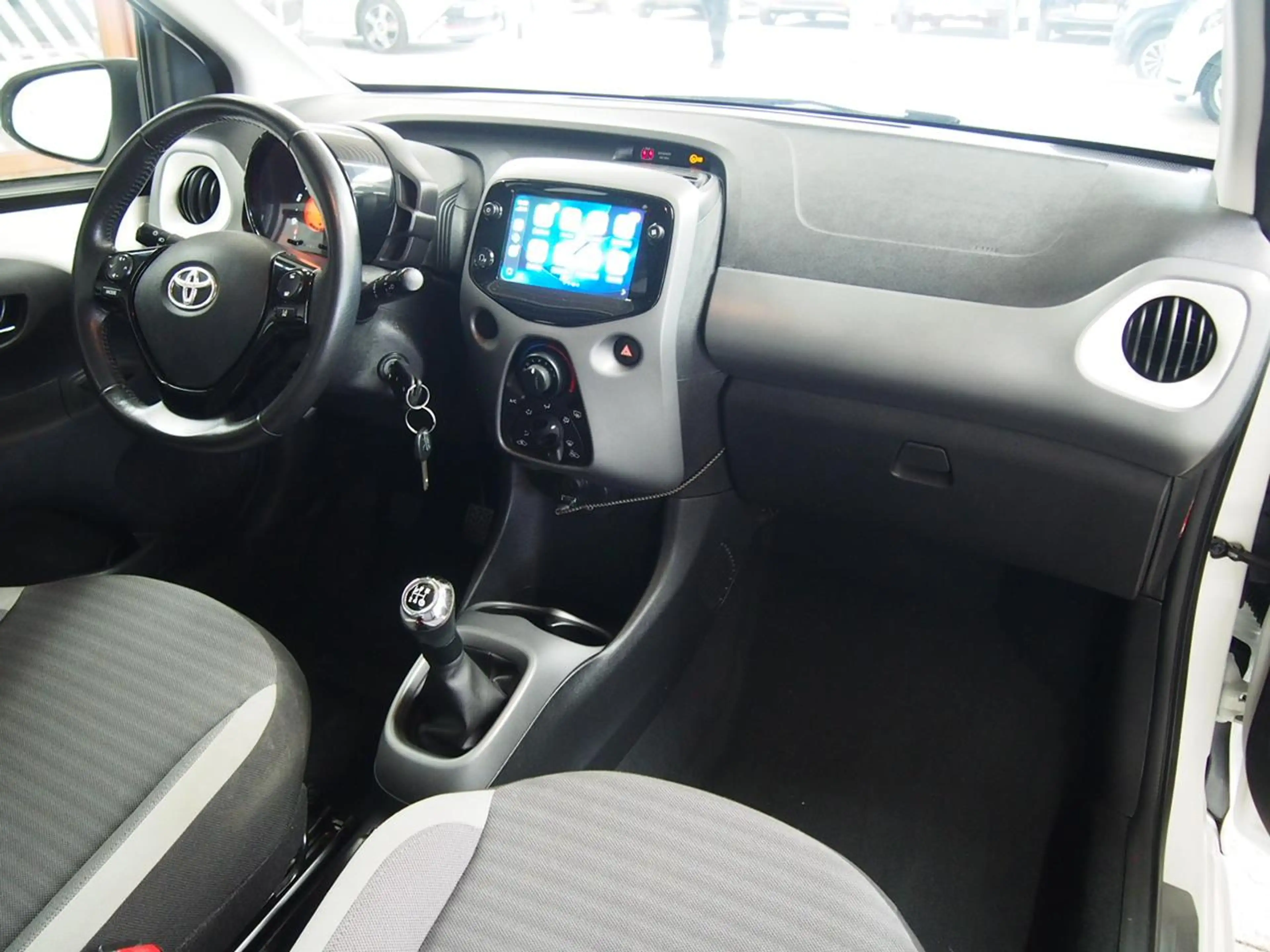 Toyota Aygo 1.0 VVT-i x-cite Apple Carplay Camera (APK:Nieuw) — photo 8