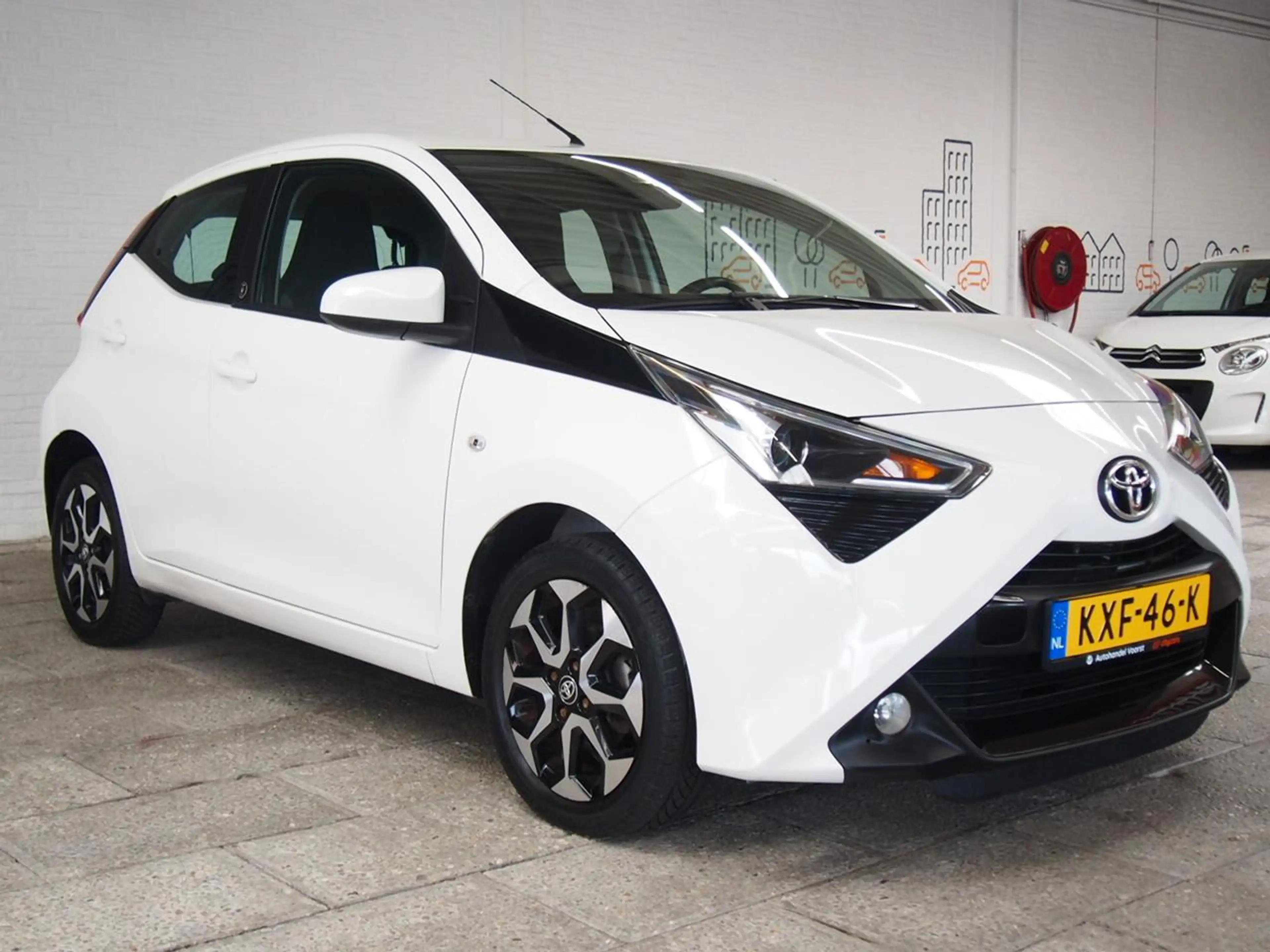 Toyota Aygo 1.0 VVT-i x-cite Apple Carplay Camera (APK:Nieuw) — photo 5