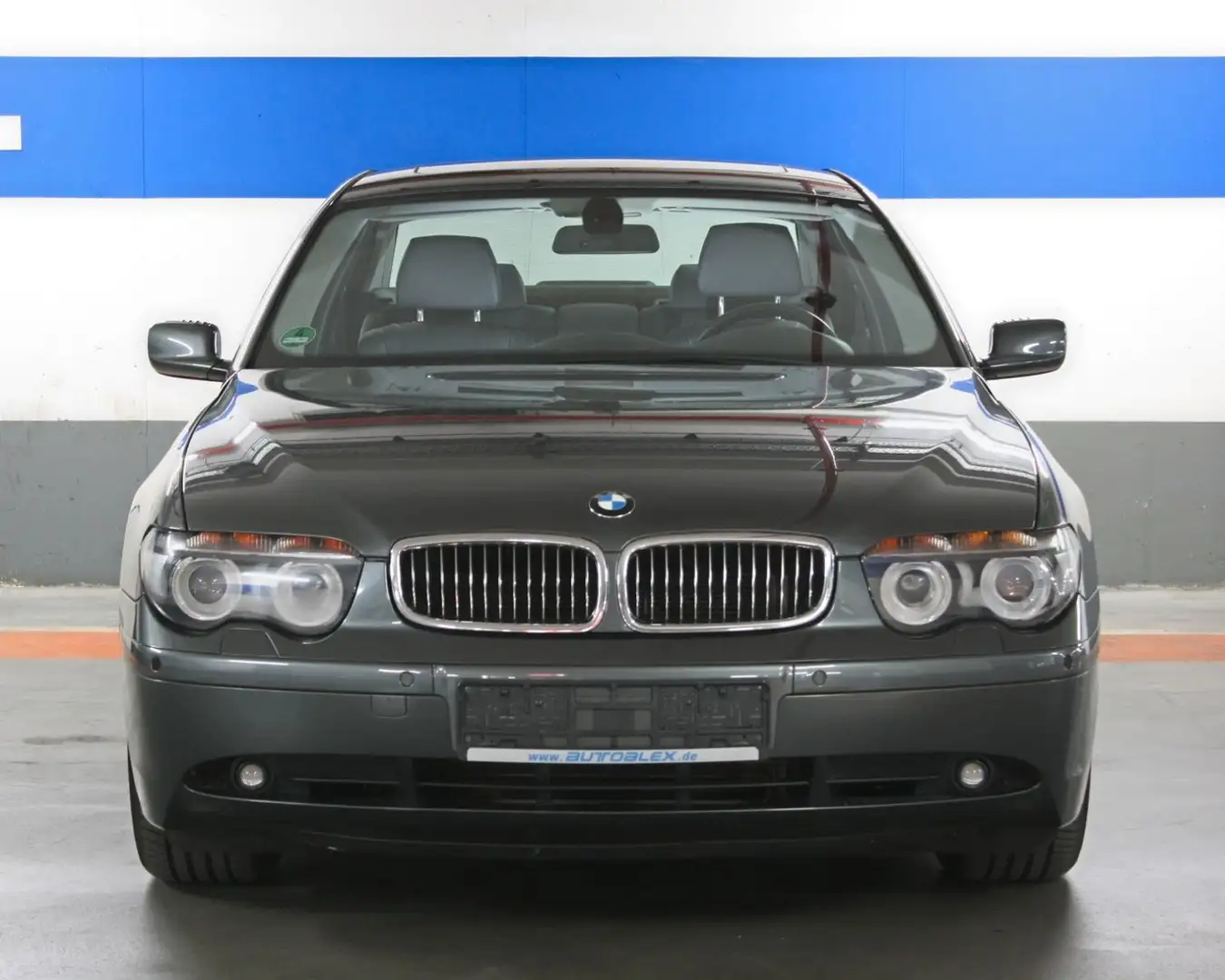 BMW 745 8-Zylinder aus 2. Hand Grau - 2