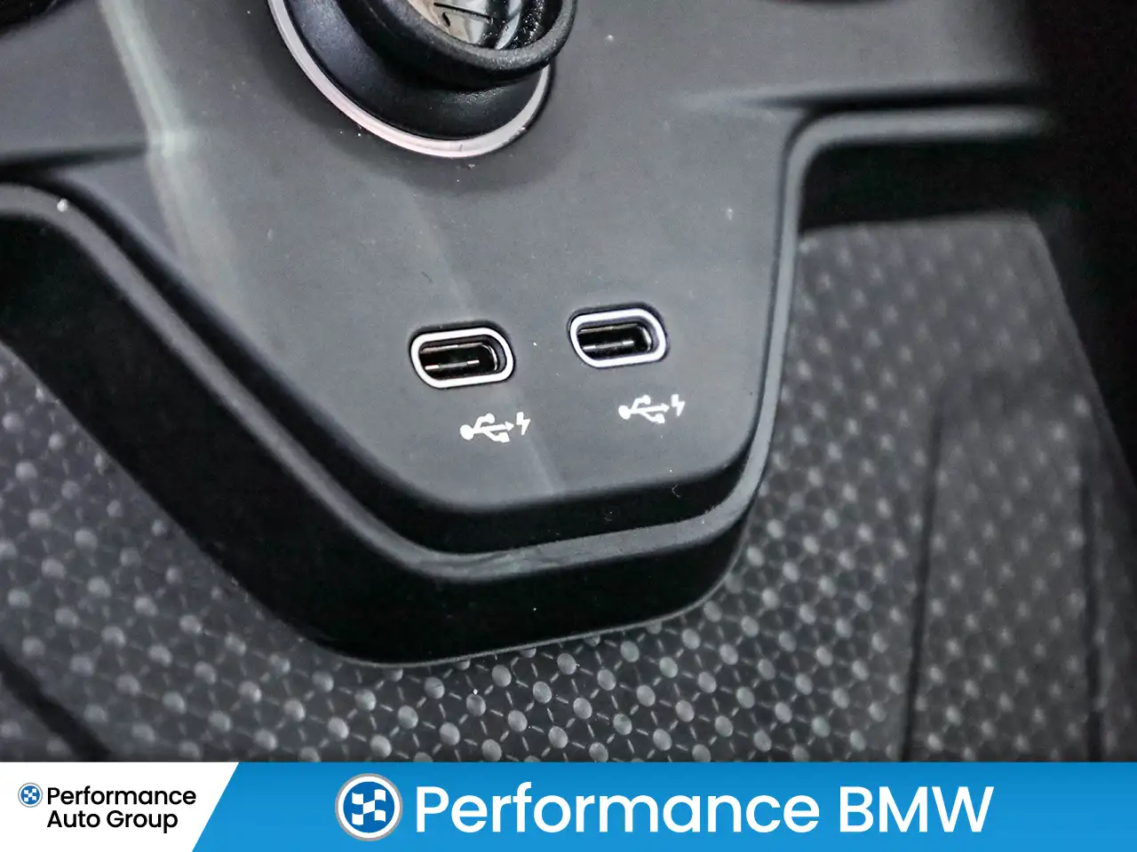 BMW iX photo BMW iX