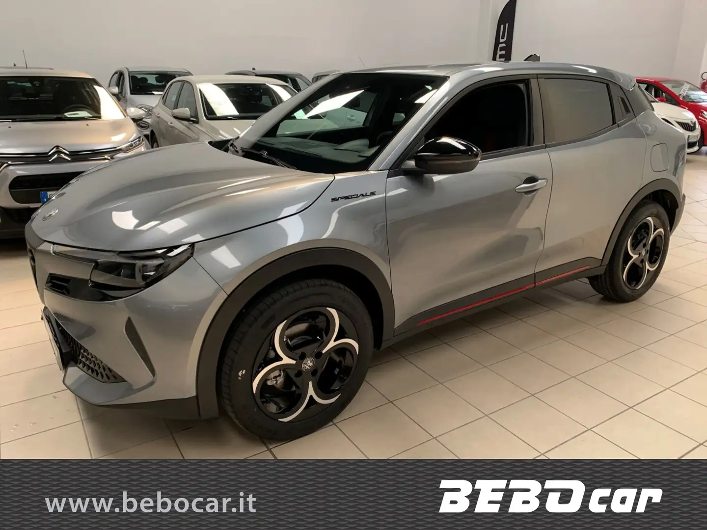 Alfa Romeo Junior 1.2 136 CV Hybrid eDCT6 Speciale Grau - 1