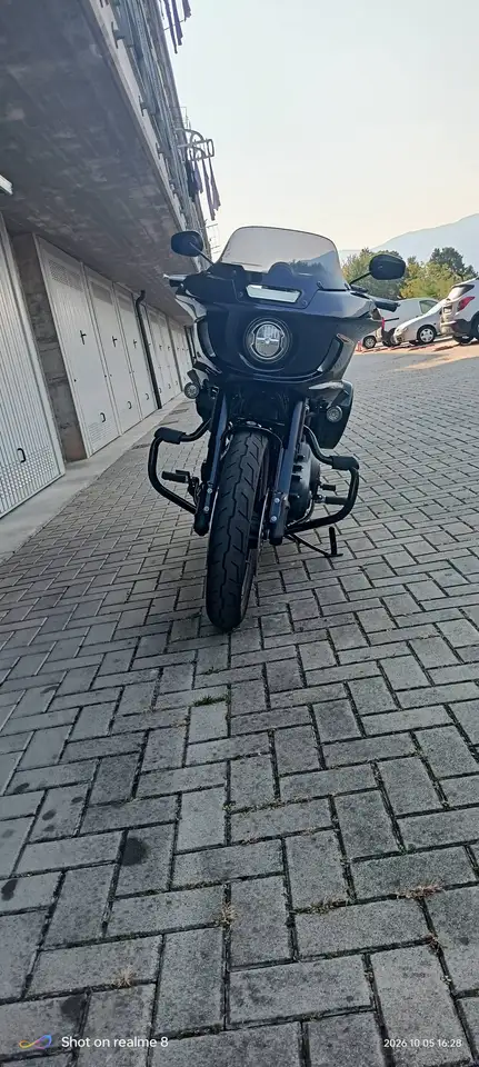 Harley-Davidson Lowrider ST