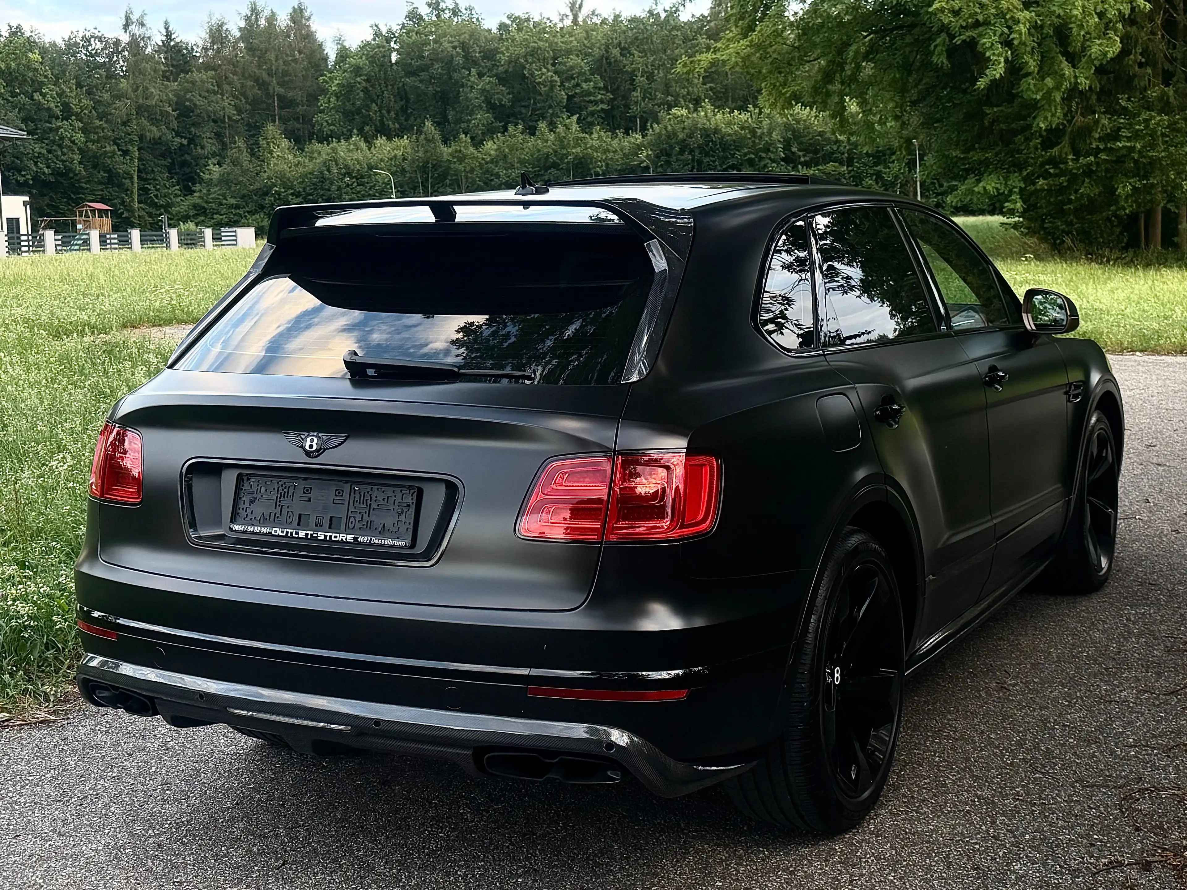 Bentley Bentayga 6,0 W12*First-Class*Carbon*ALL-BLACK*Ein_Traum* — photo 4