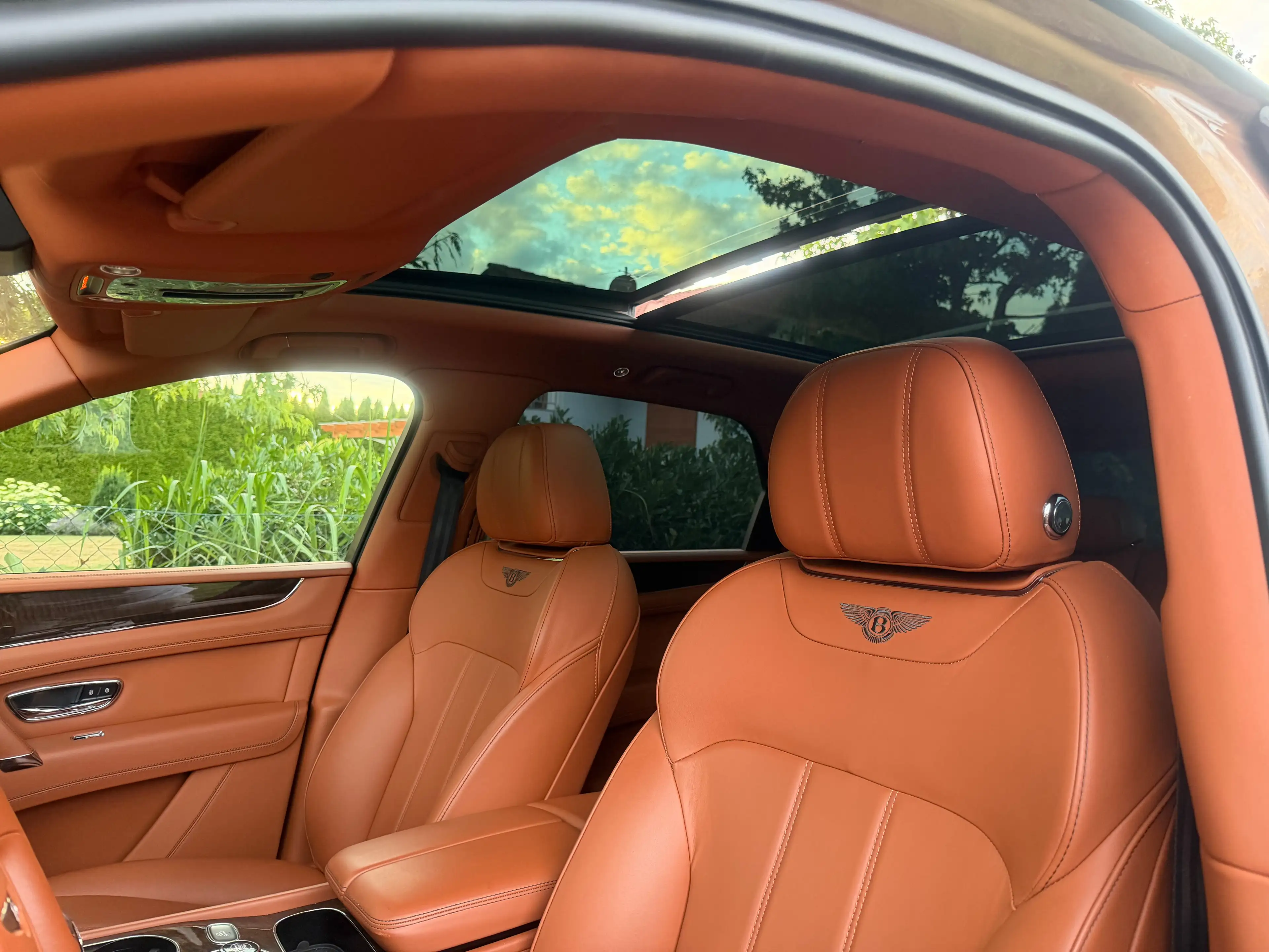 Bentley Bentayga 6,0 W12*First-Class*Carbon*ALL-BLACK*Ein_Traum* — photo 13