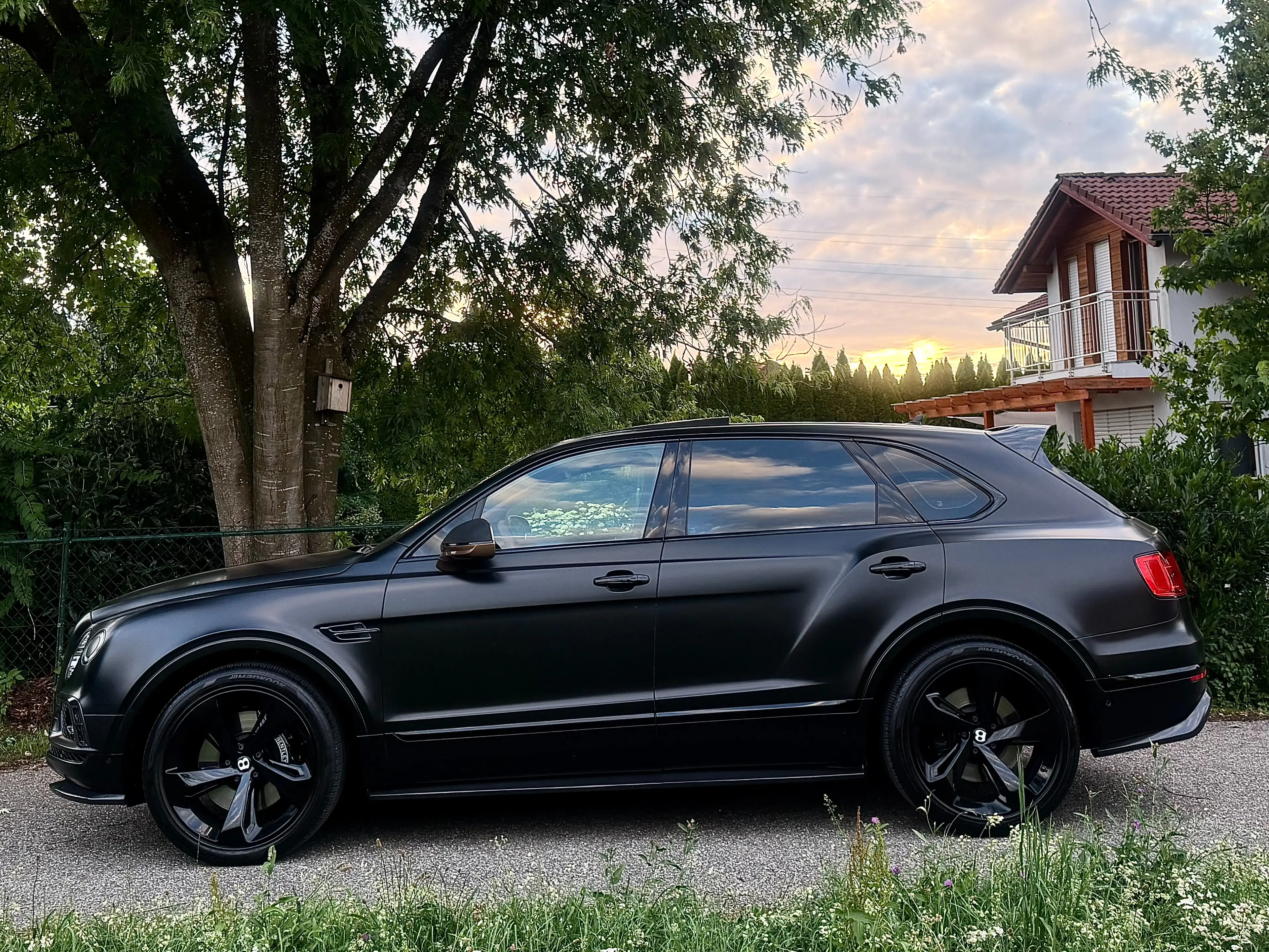 Bentley Bentayga 6,0 W12*First-Class*Carbon*ALL-BLACK*Ein_Traum* — photo 9