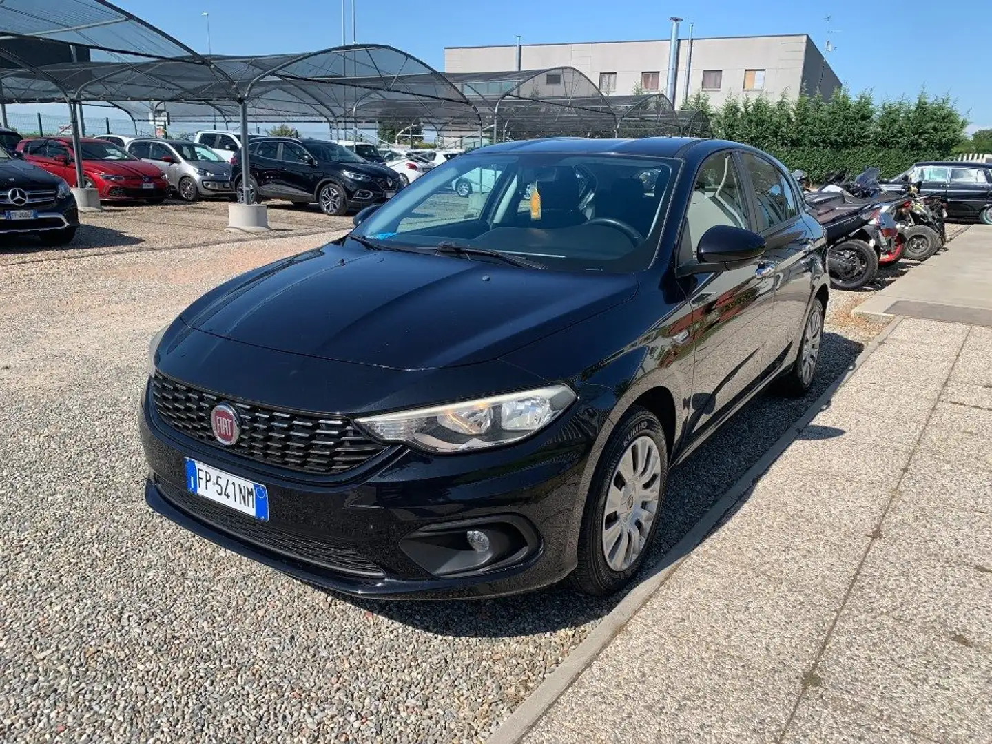 Fiat Tipo 1.4 T-Jet 120CV GPL 5 porte S-Design Nero - 1