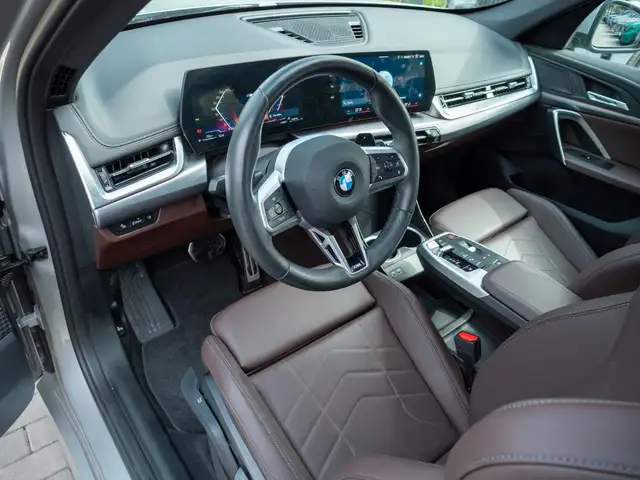 BMW X1 view 11
