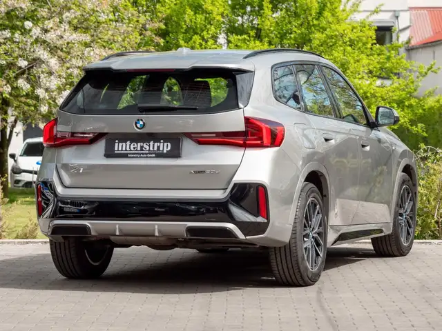 BMW X1 view 6