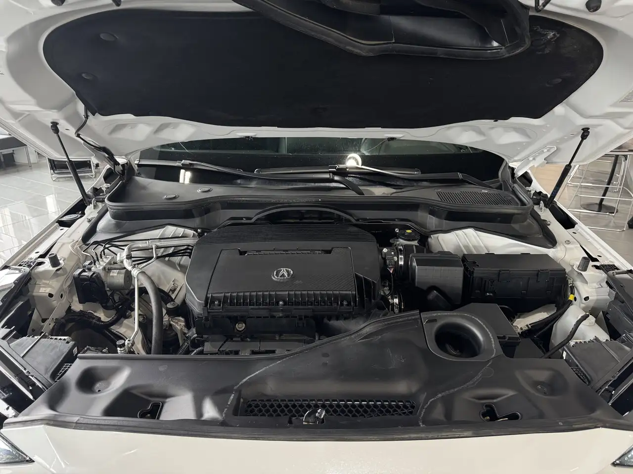 Acura MDX снимка Acura MDX