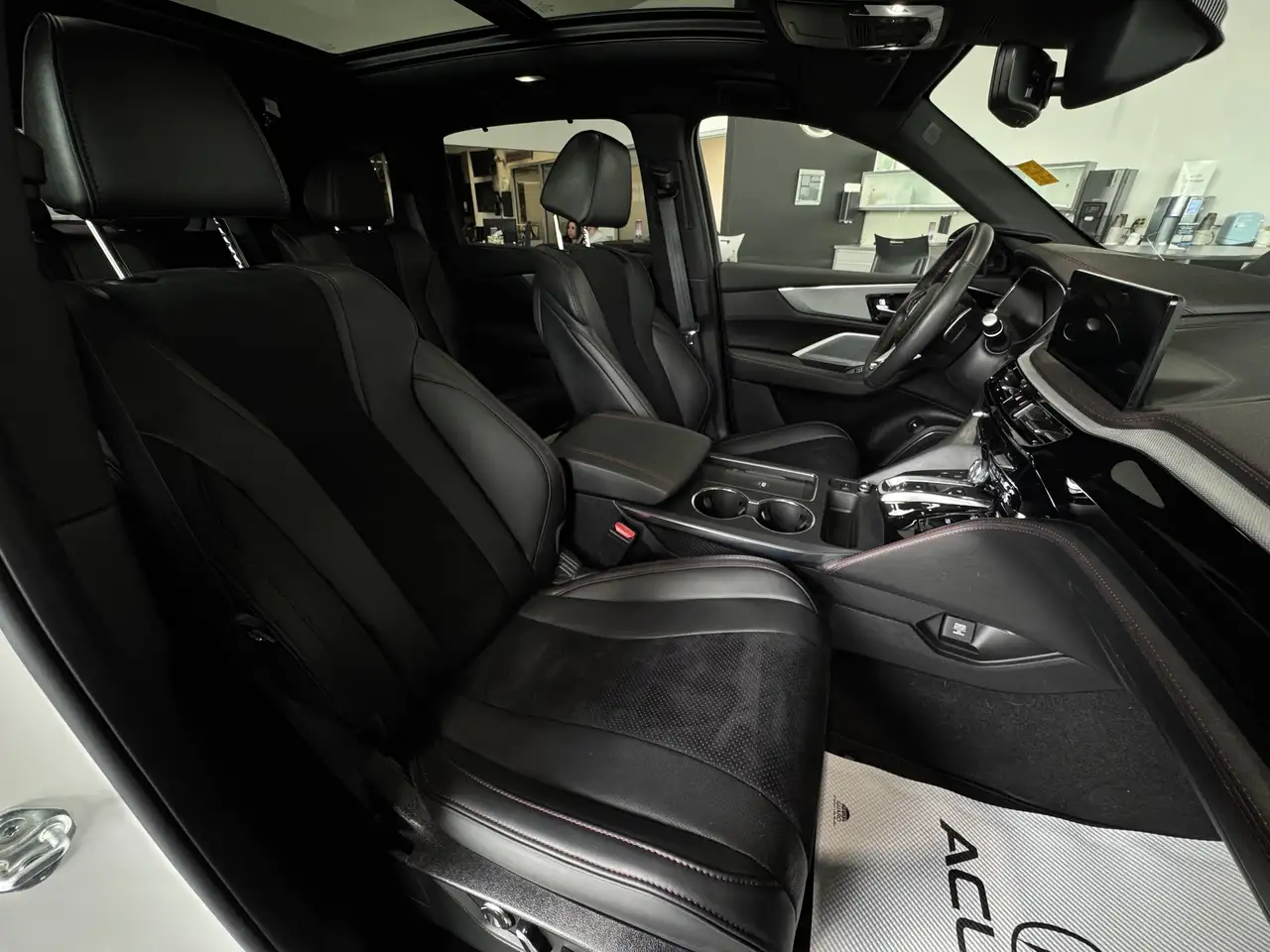 Acura MDX снимка Acura MDX