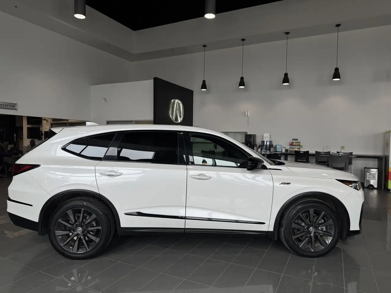 Acura MDX снимка Acura MDX