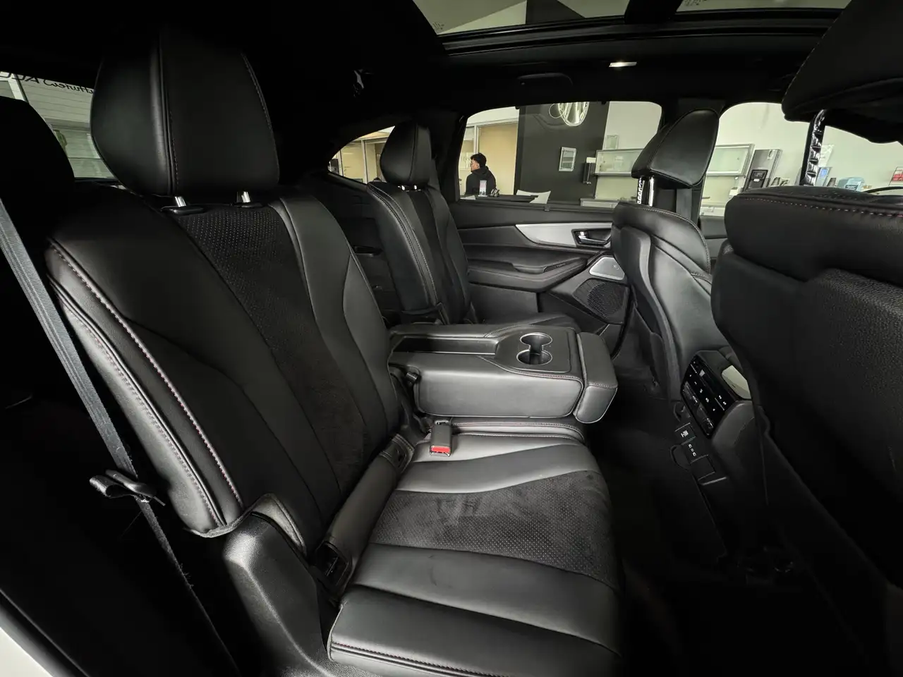 Acura MDX снимка Acura MDX