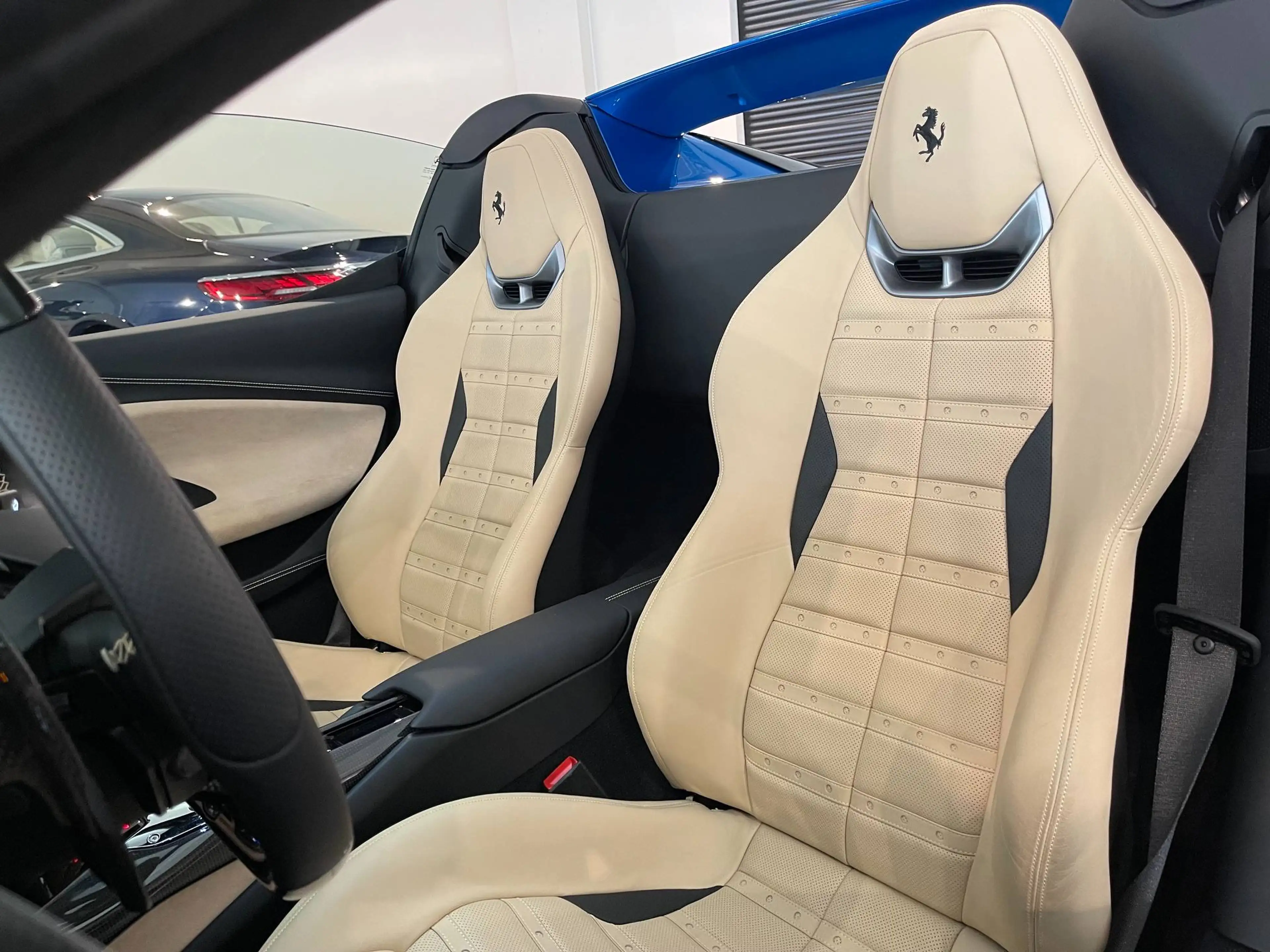 Ferrari 296 GTS — photo 6