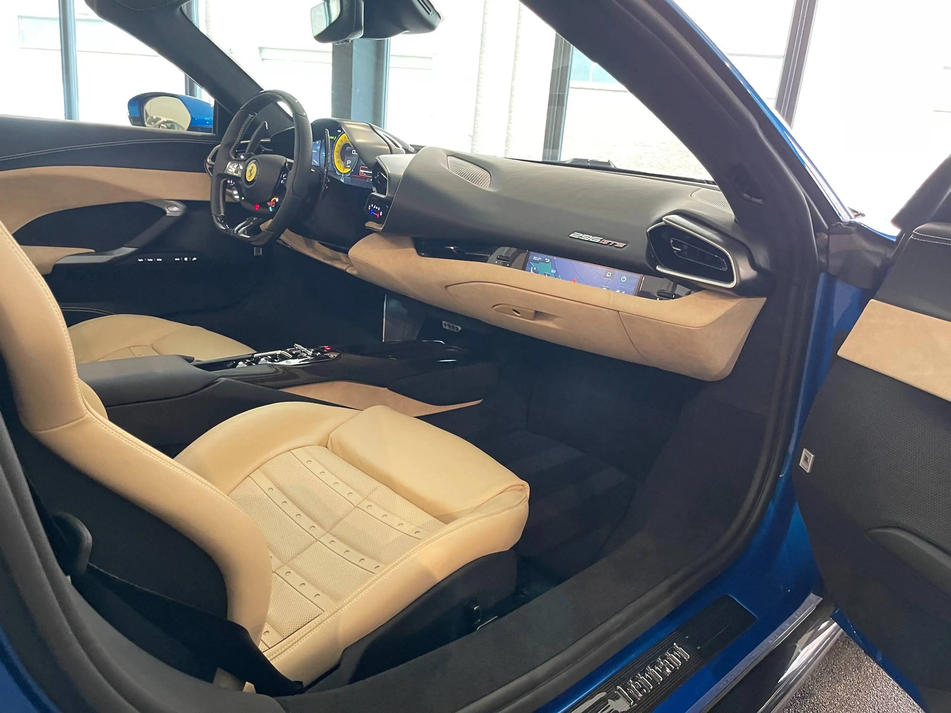 Ferrari 296 GTS — photo 10