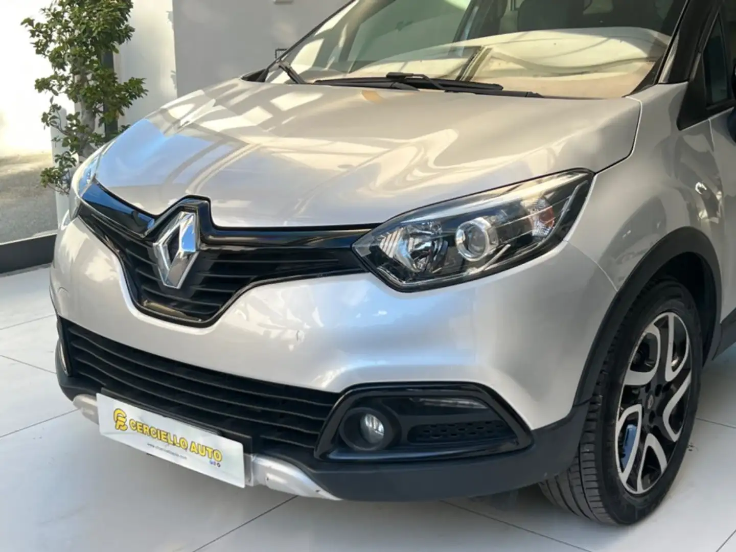 Renault Captur dCi 8V 110 CV Start&Stop Energy Intens Grigio - 2