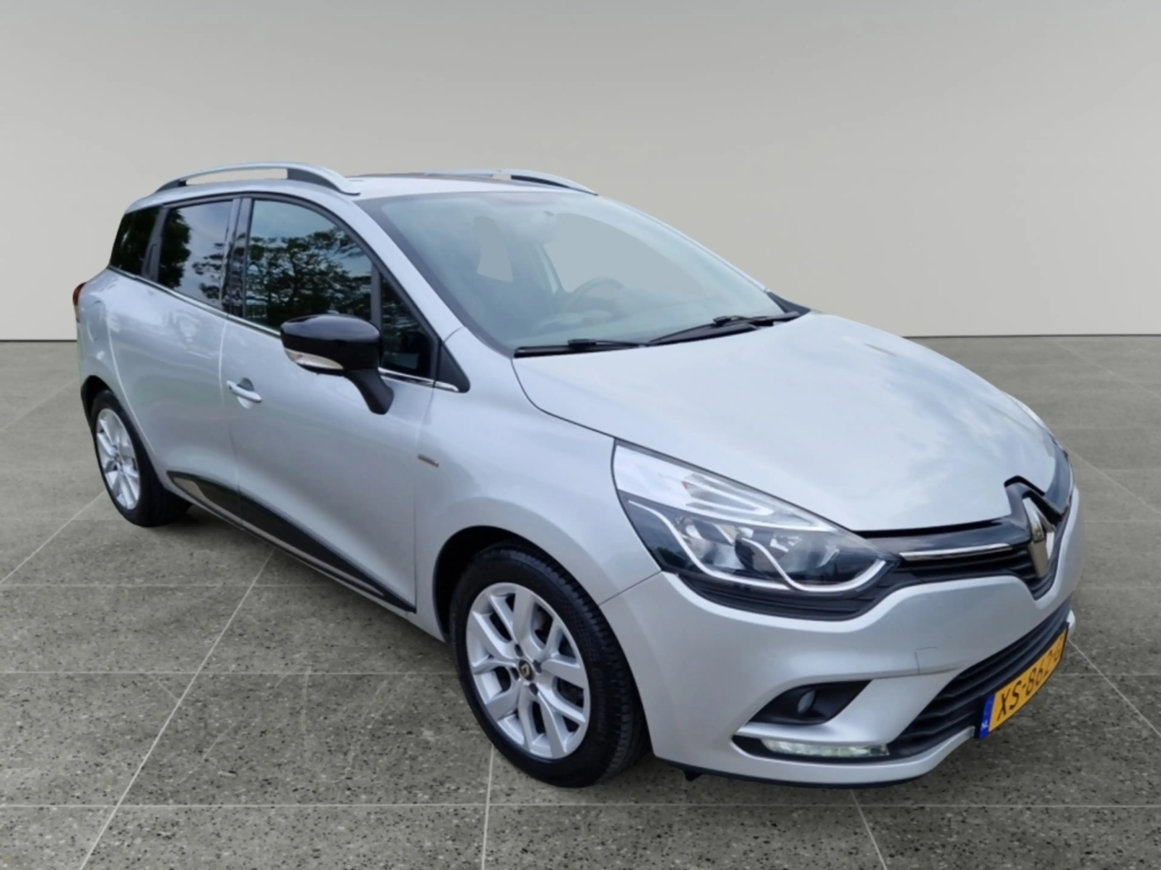 Renault Clio Estate 0.9 TCe Limited NW.Staat. 100%DOH Dealer on — photo 3