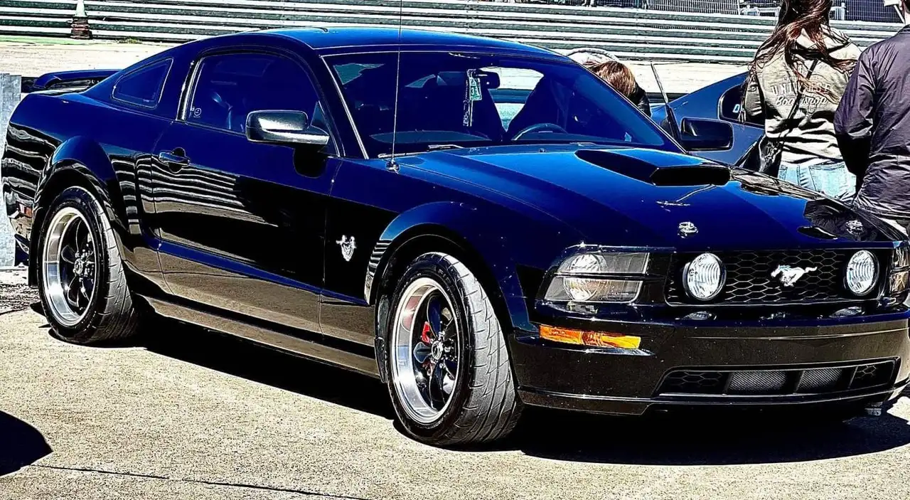 Ford Mustang снимка Ford Mustang