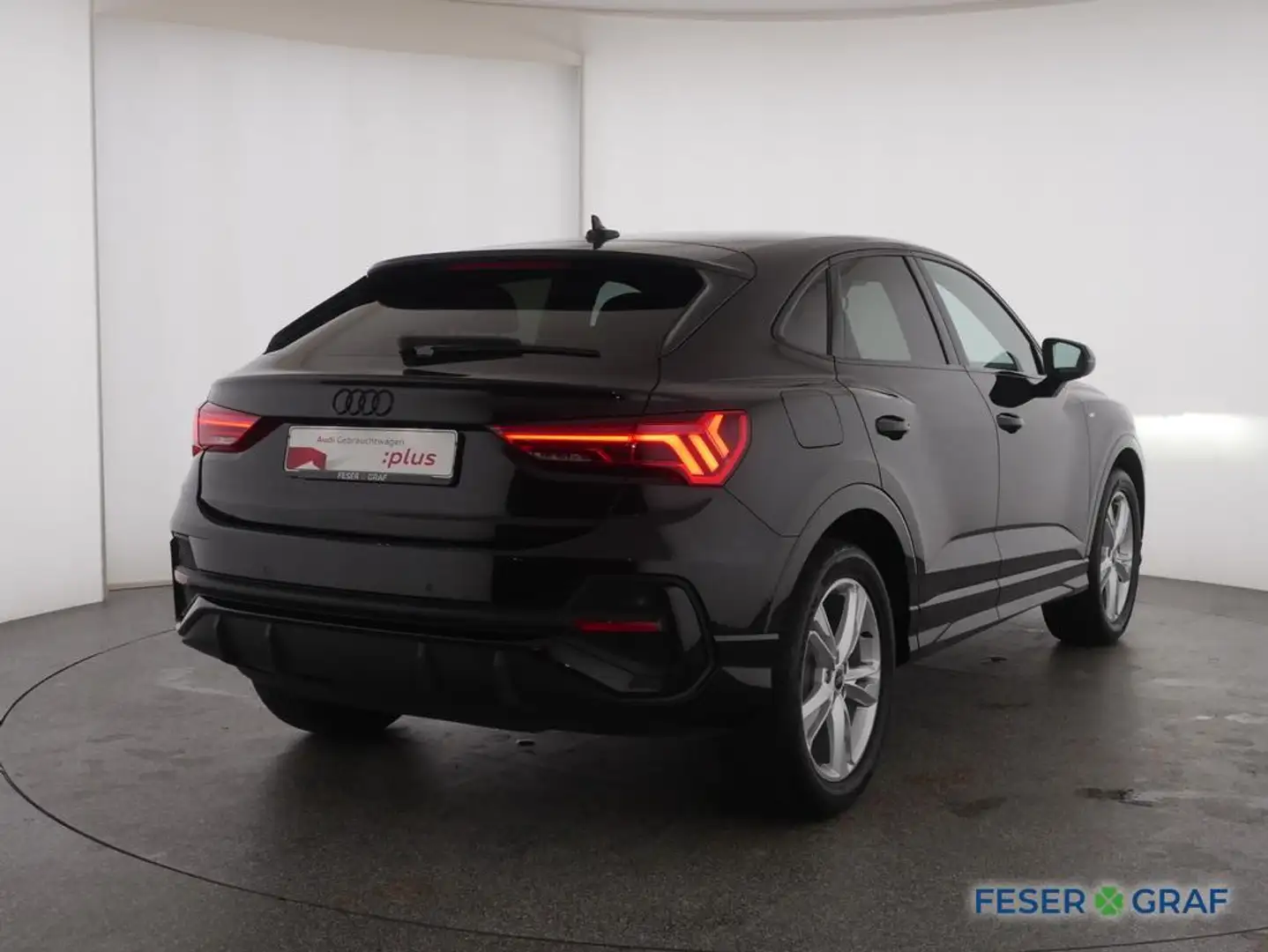 Audi Q3 Sportback 35 TFSI S line S tronic LED / AHK / Soun Schwarz - 2