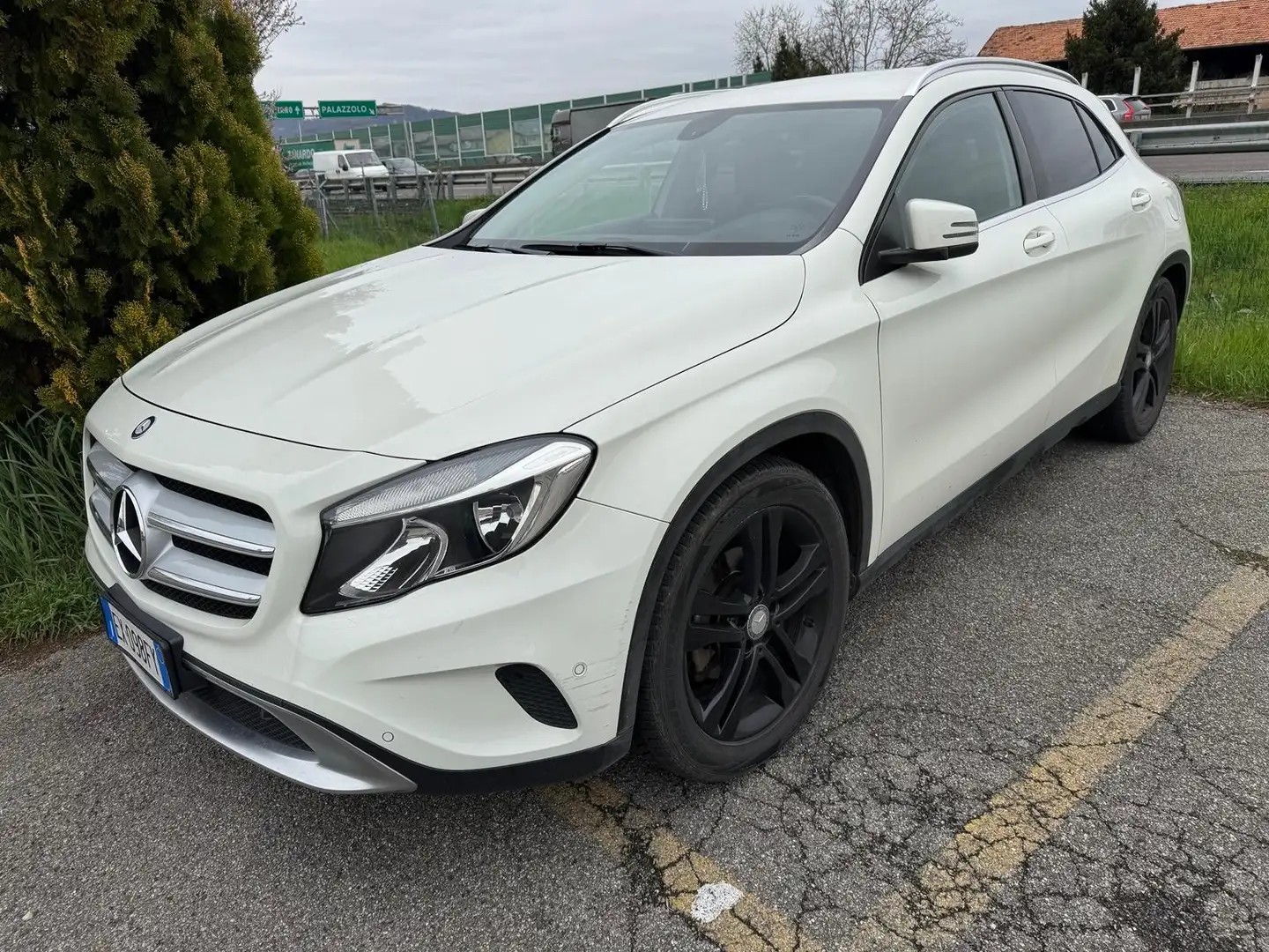 Mercedes-Benz GLA 200 mercedes-Benz GLA 200  nomero tel. 3202235663 - 1