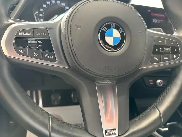 BMW 1 Series view 16