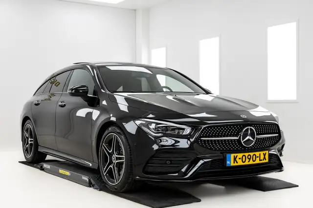 Mercedes-Benz CLA 220 Shooting Brake Premium Plus AMG-line
