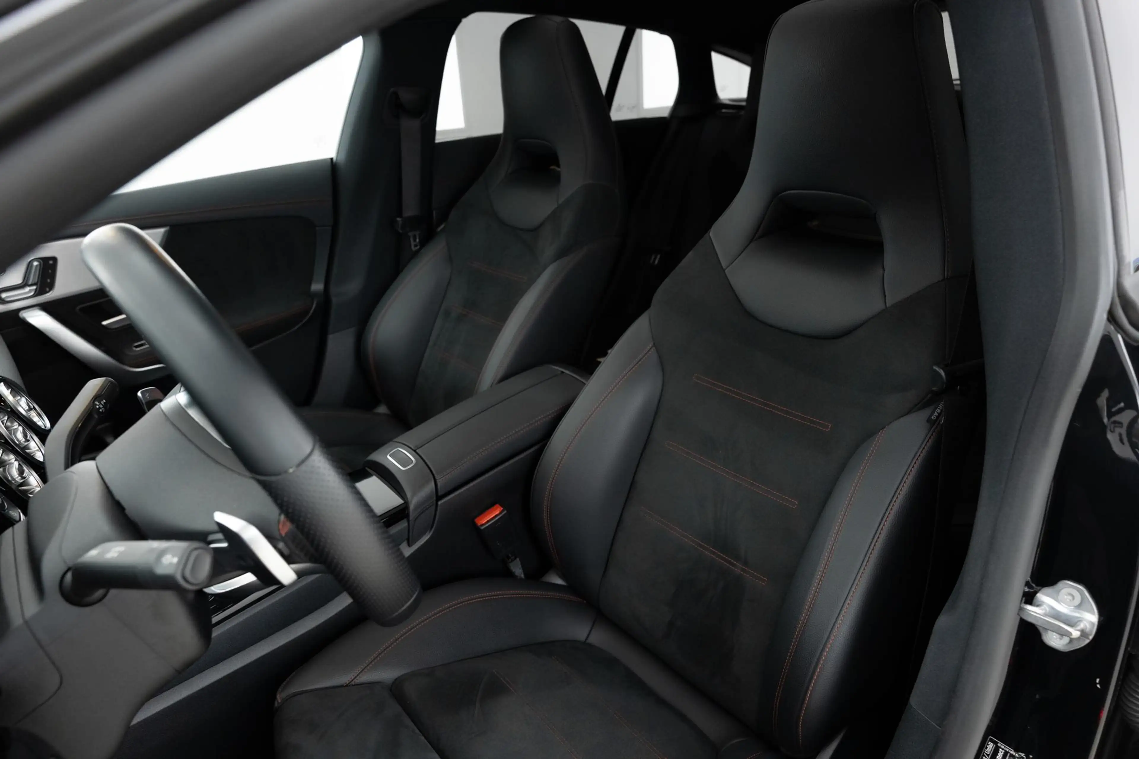 Mercedes-Benz CLA 220 Shooting Brake Premium Plus AMG-line — photo 8