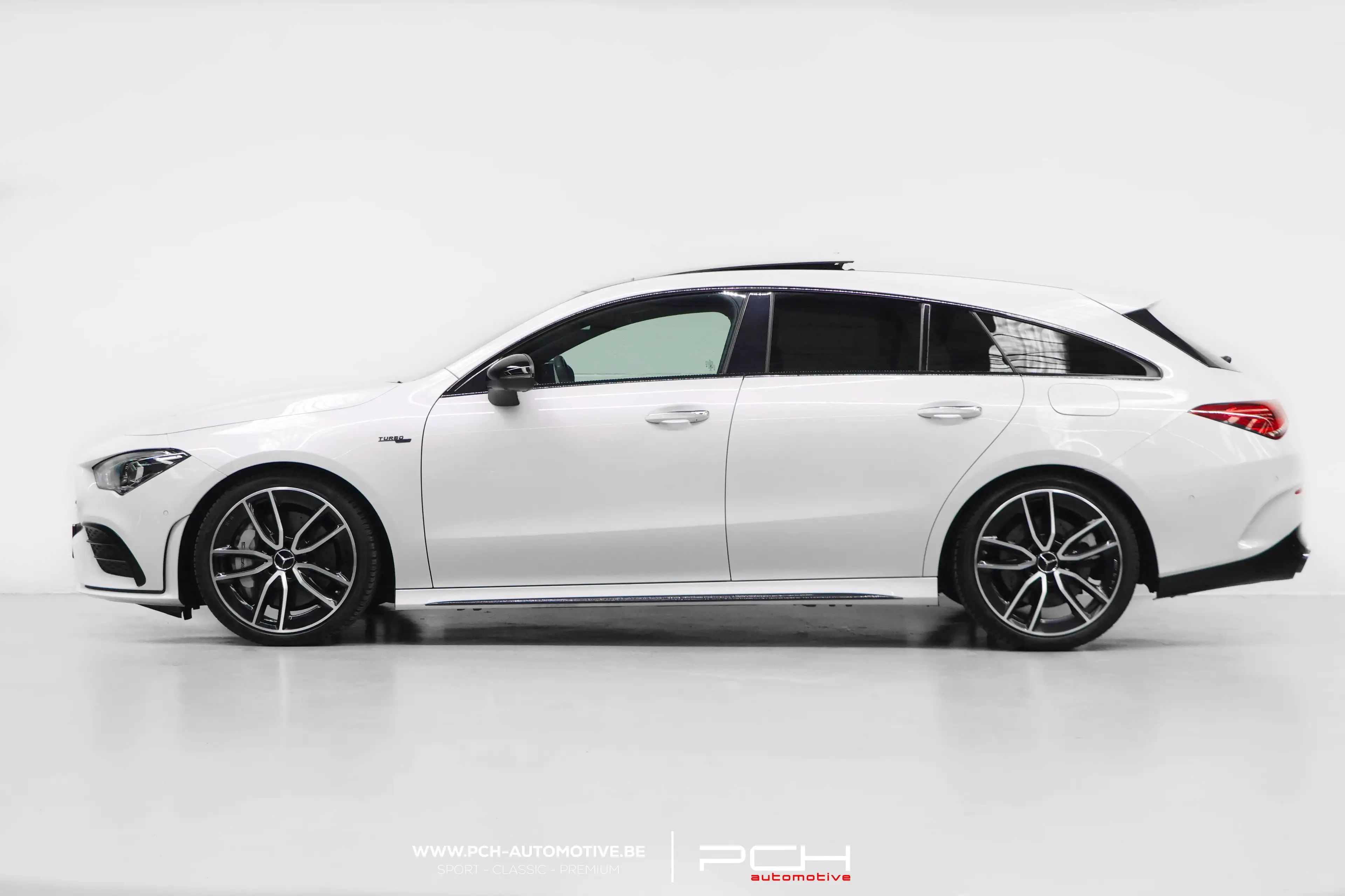 Mercedes-Benz CLA 35 AMG Shooting Brake 2.0 Turbo 306cv 4-Matic Aut. — photo 3