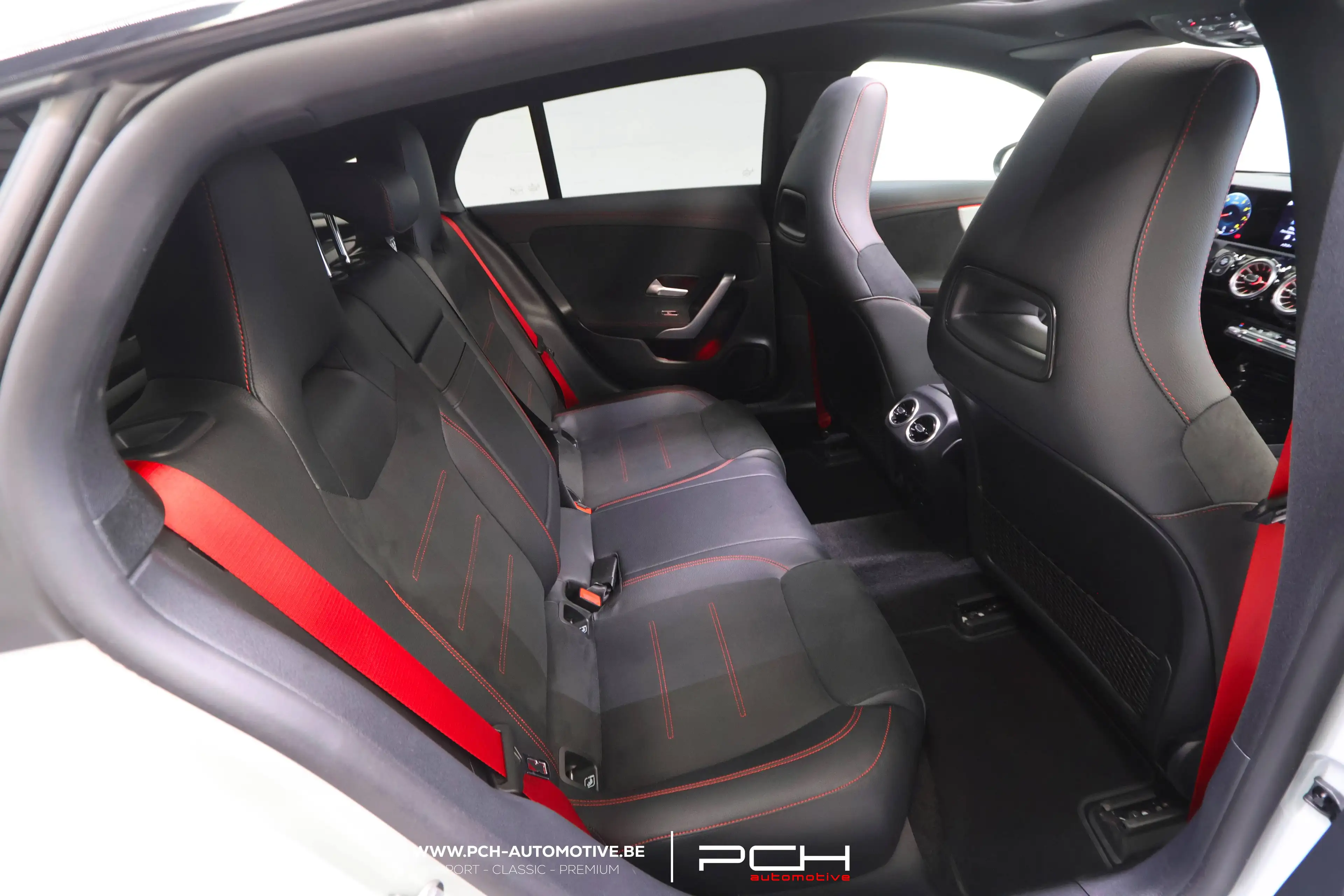 Mercedes-Benz CLA 35 AMG Shooting Brake 2.0 Turbo 306cv 4-Matic Aut. — photo 10