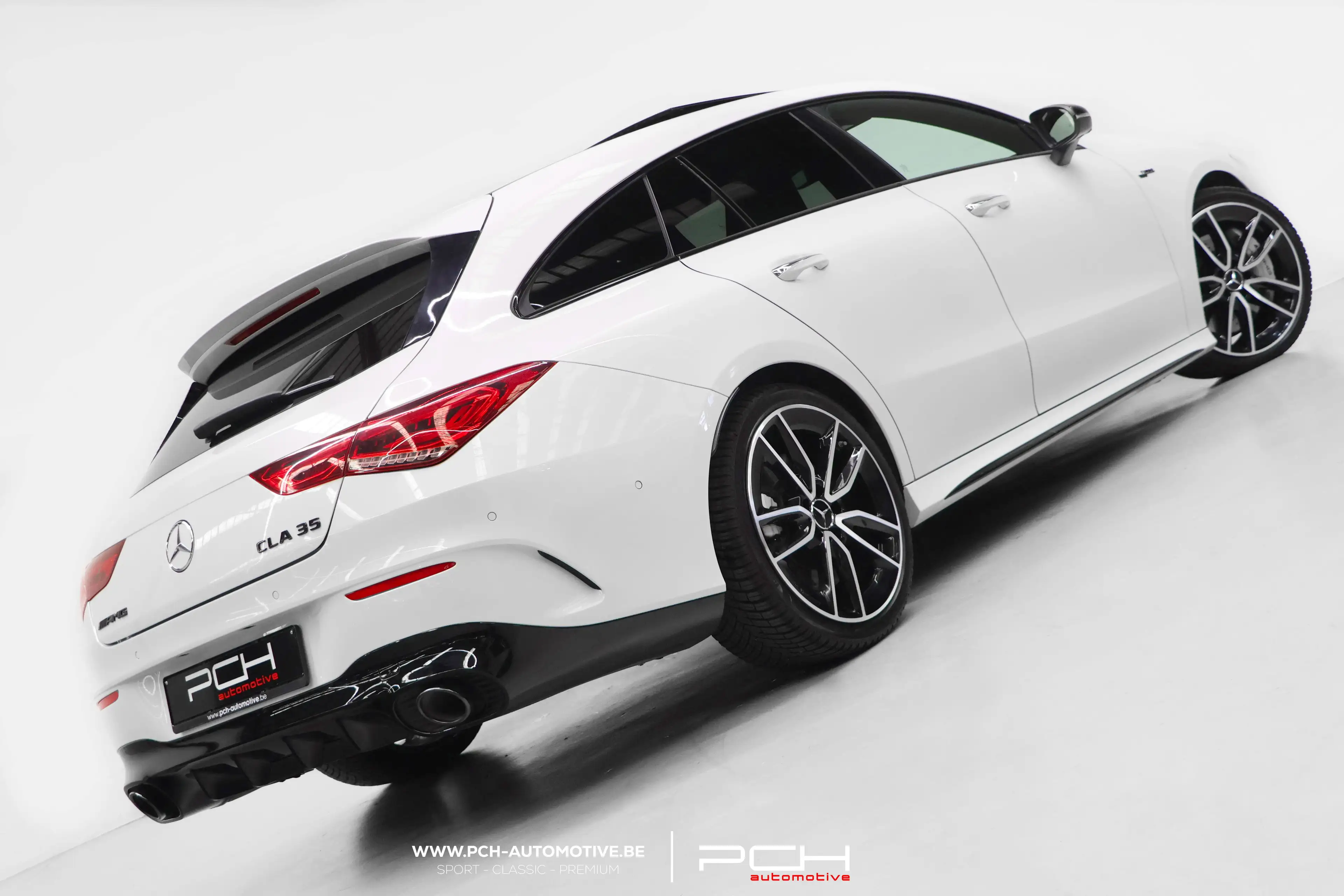 Mercedes-Benz CLA 35 AMG Shooting Brake 2.0 Turbo 306cv 4-Matic Aut. — photo 2