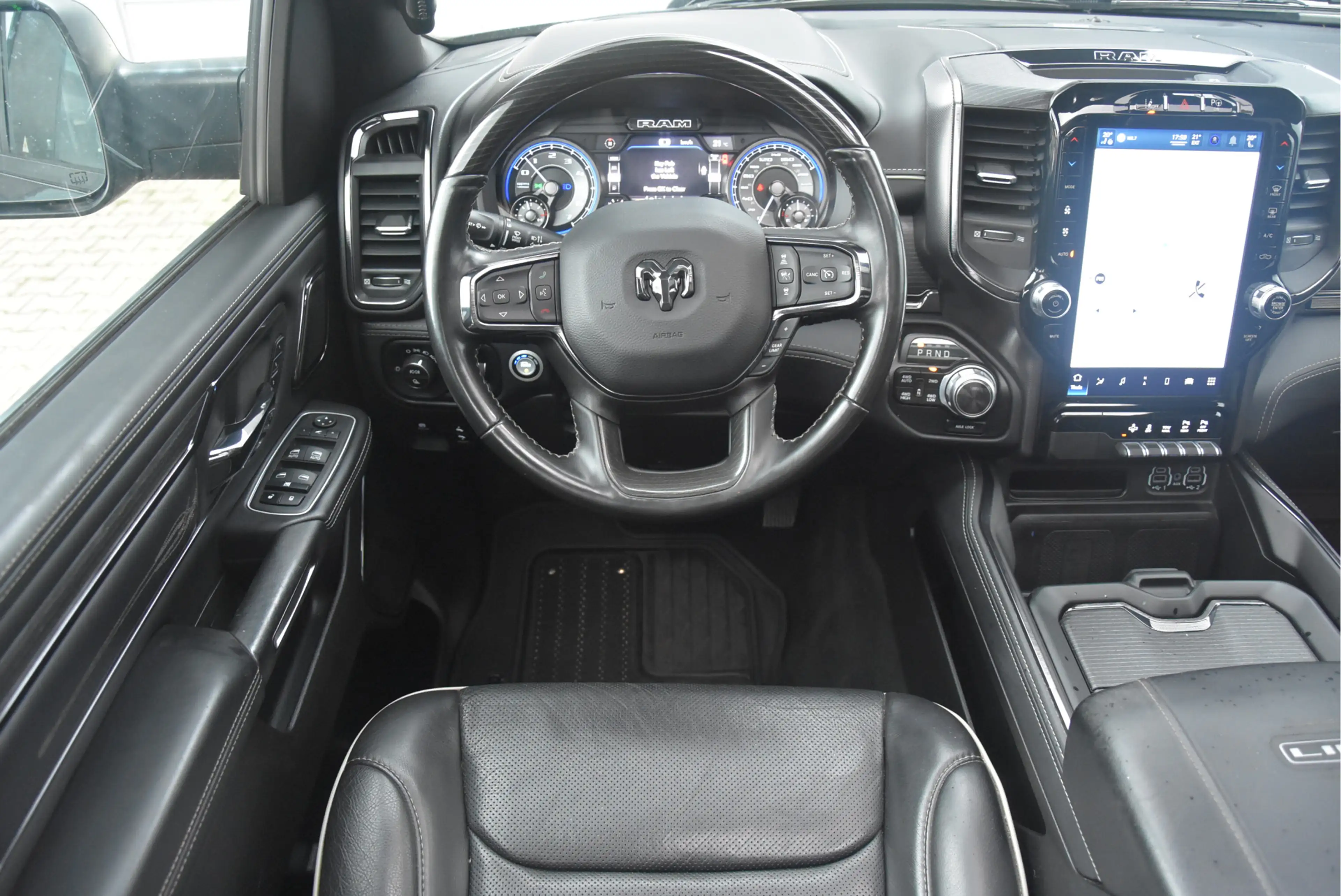 Dodge RAM 1500 5.7 V8 4x4 Crew Cab Limited | Night pack | — photo 22