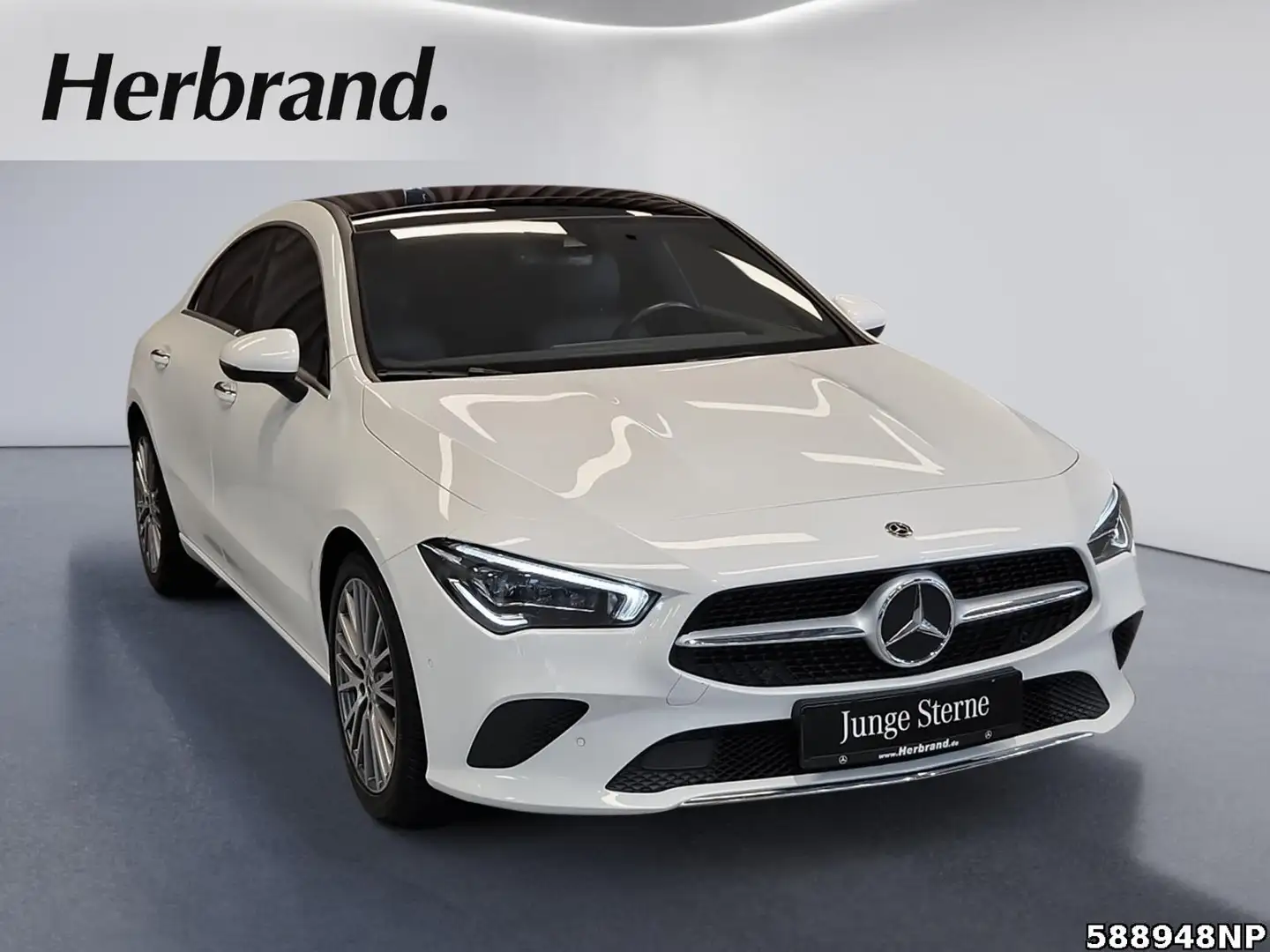 Mercedes-Benz CLA 200 Coupé Progressive MULTIBEAM Ambient. Pan Blanco - 2