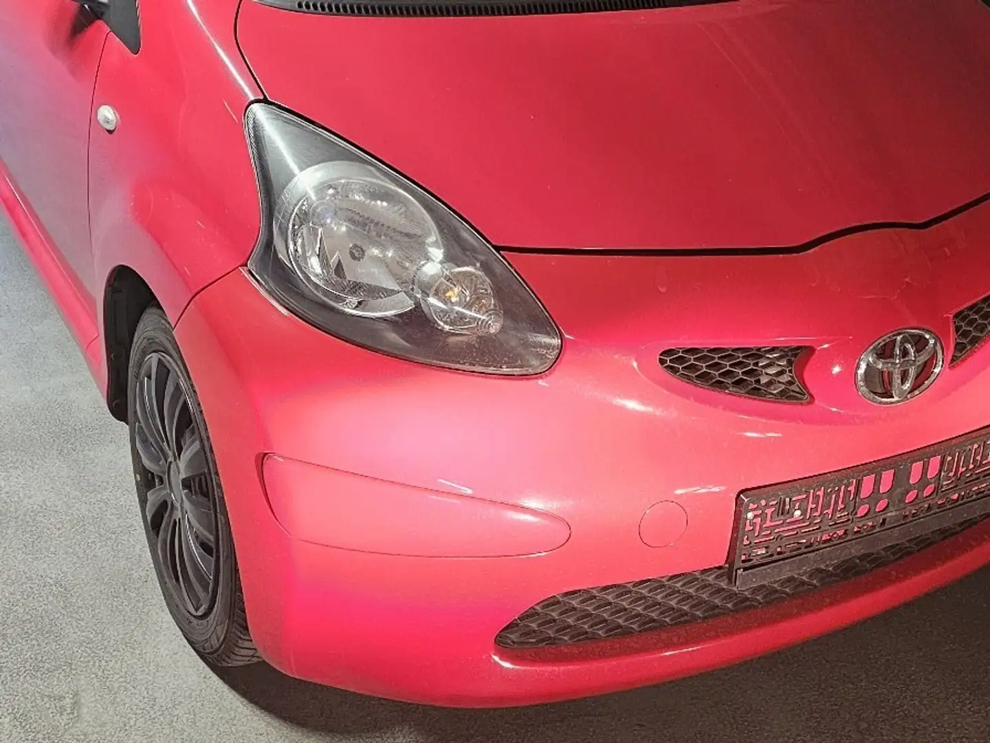Toyota Aygo Basis Rot - 1