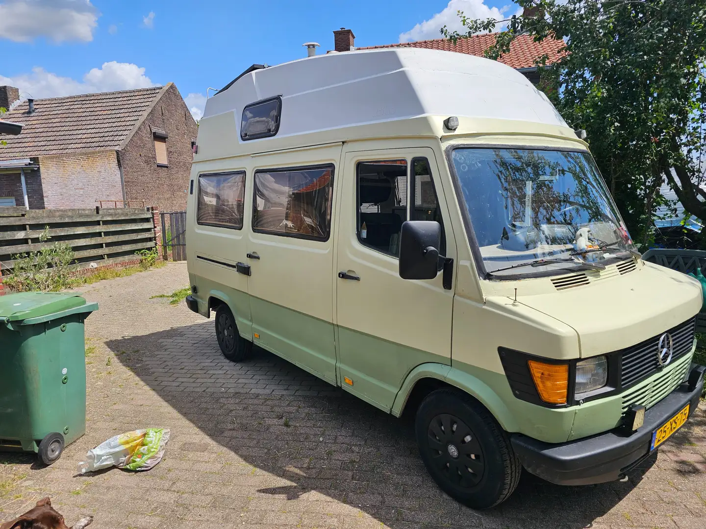 Mercedes-Benz T1 207D - 1